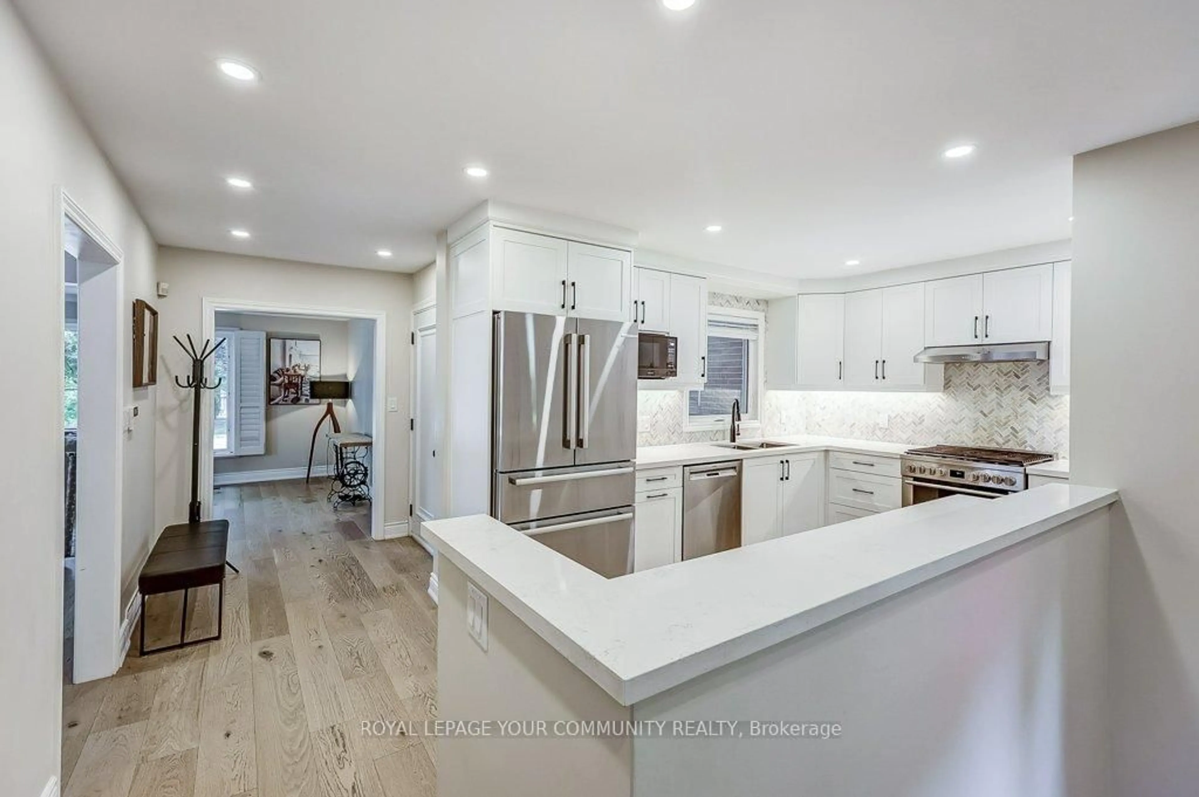 Open concept kitchen, unknown for 41 Brightbay Cres, Markham Ontario L3T 1C2