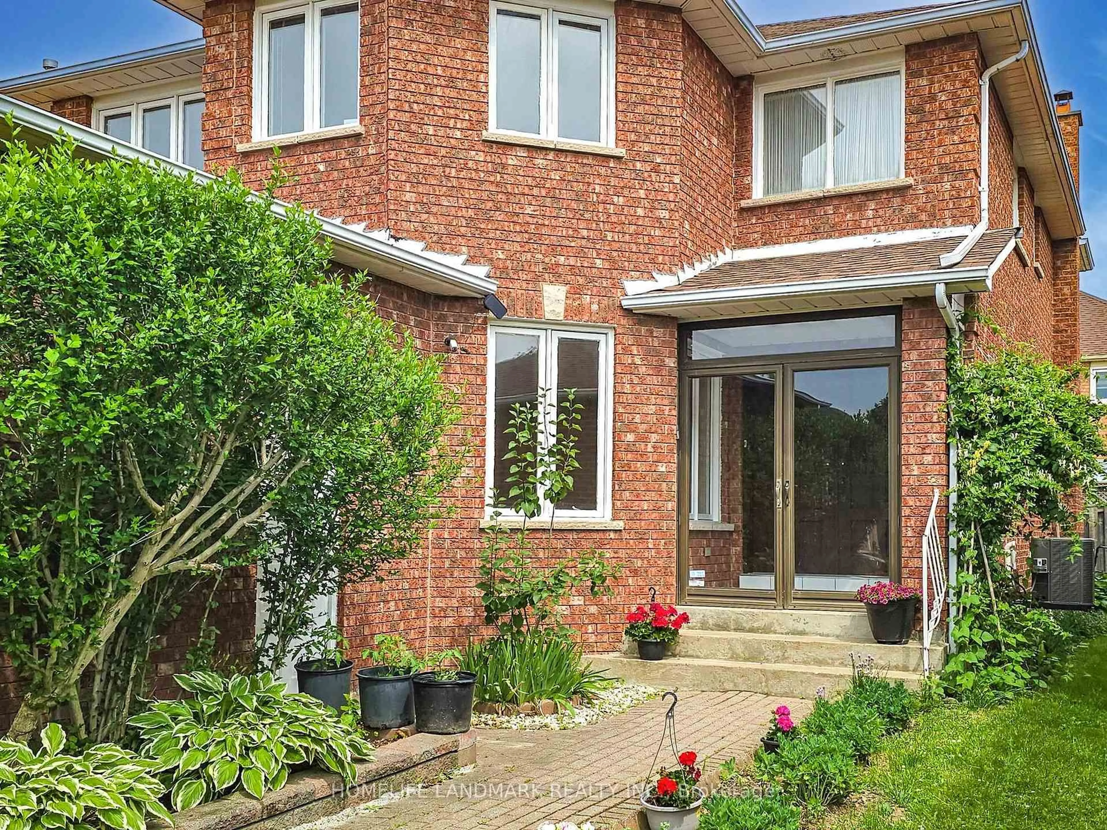 Home with brick exterior material, street for 93 Woodriver St, Richmond Hill Ontario L4S 1J8