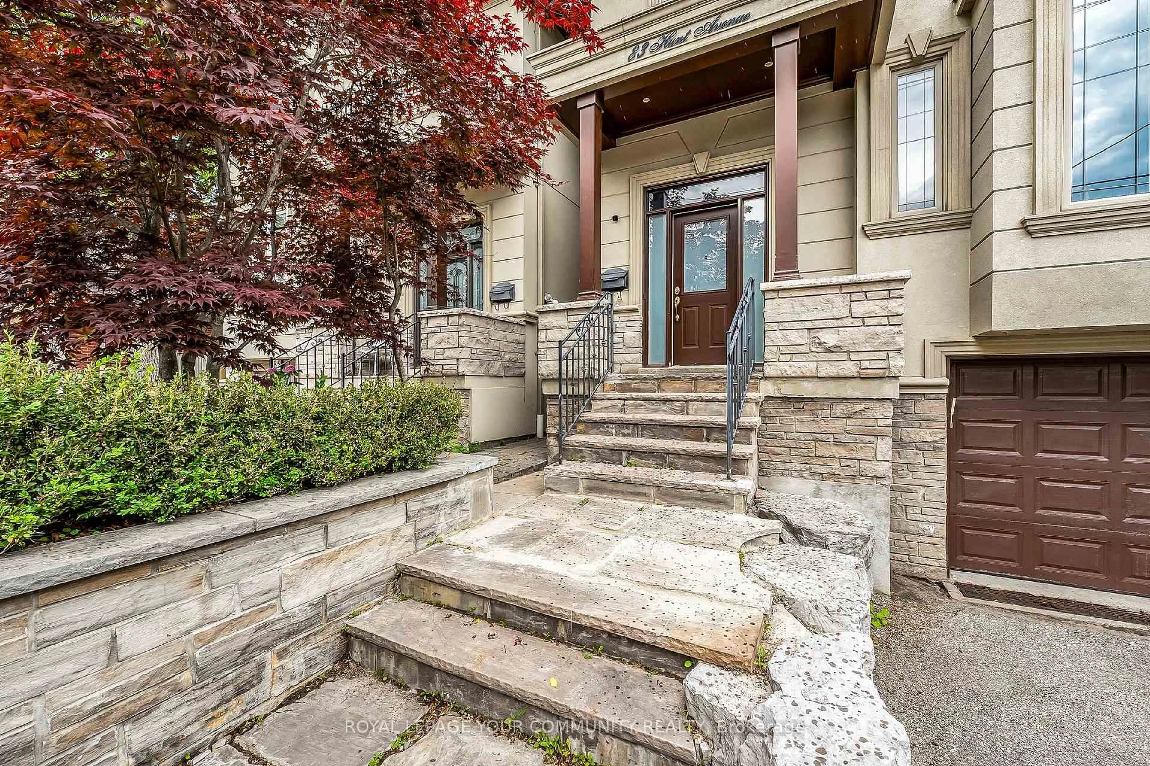 Unknown for 83 Hunt Ave, Richmond Hill Ontario L4C 4H1