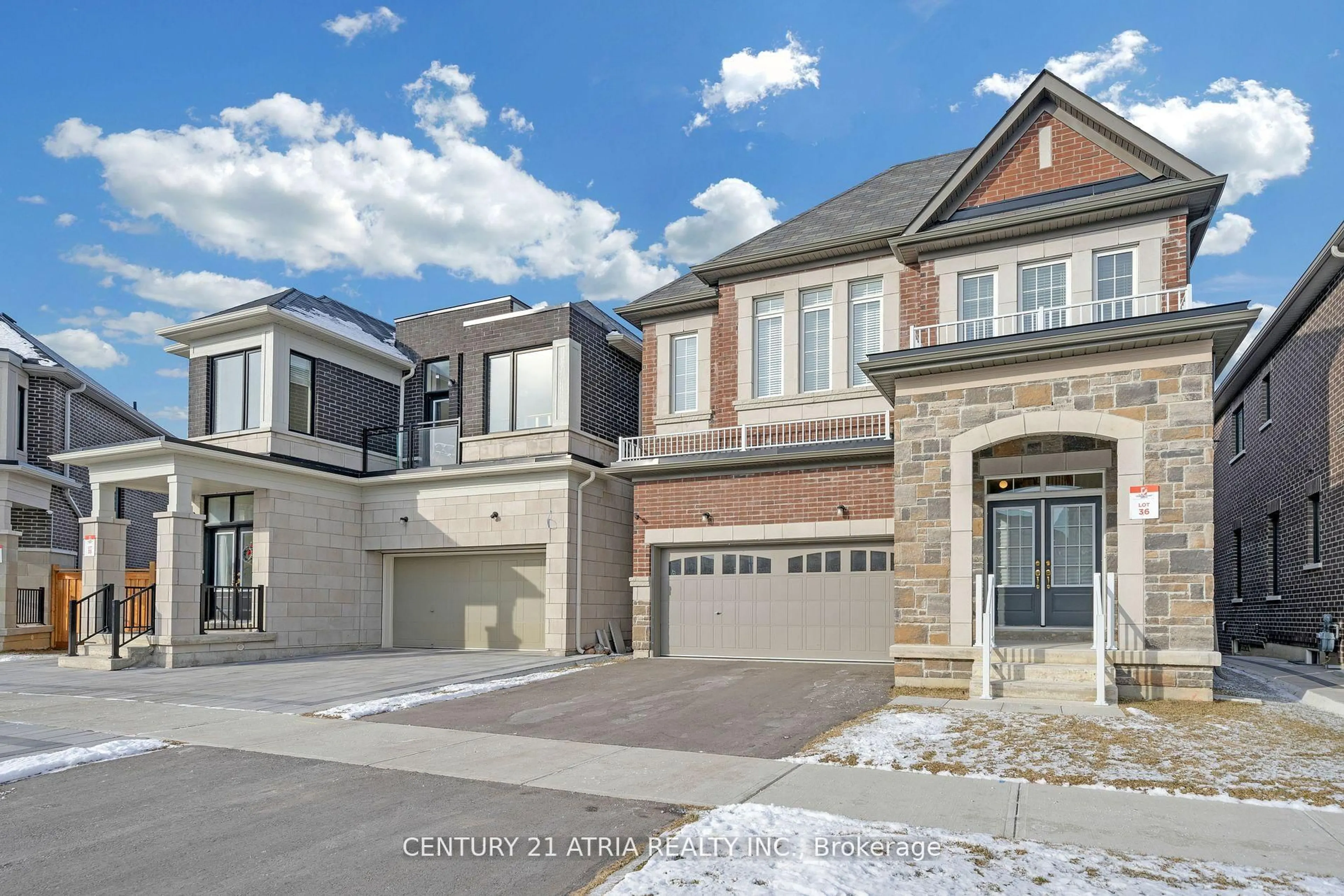 Home with brick exterior material, street for 156 Hartney Dr, Richmond Hill Ontario L4S 0L1