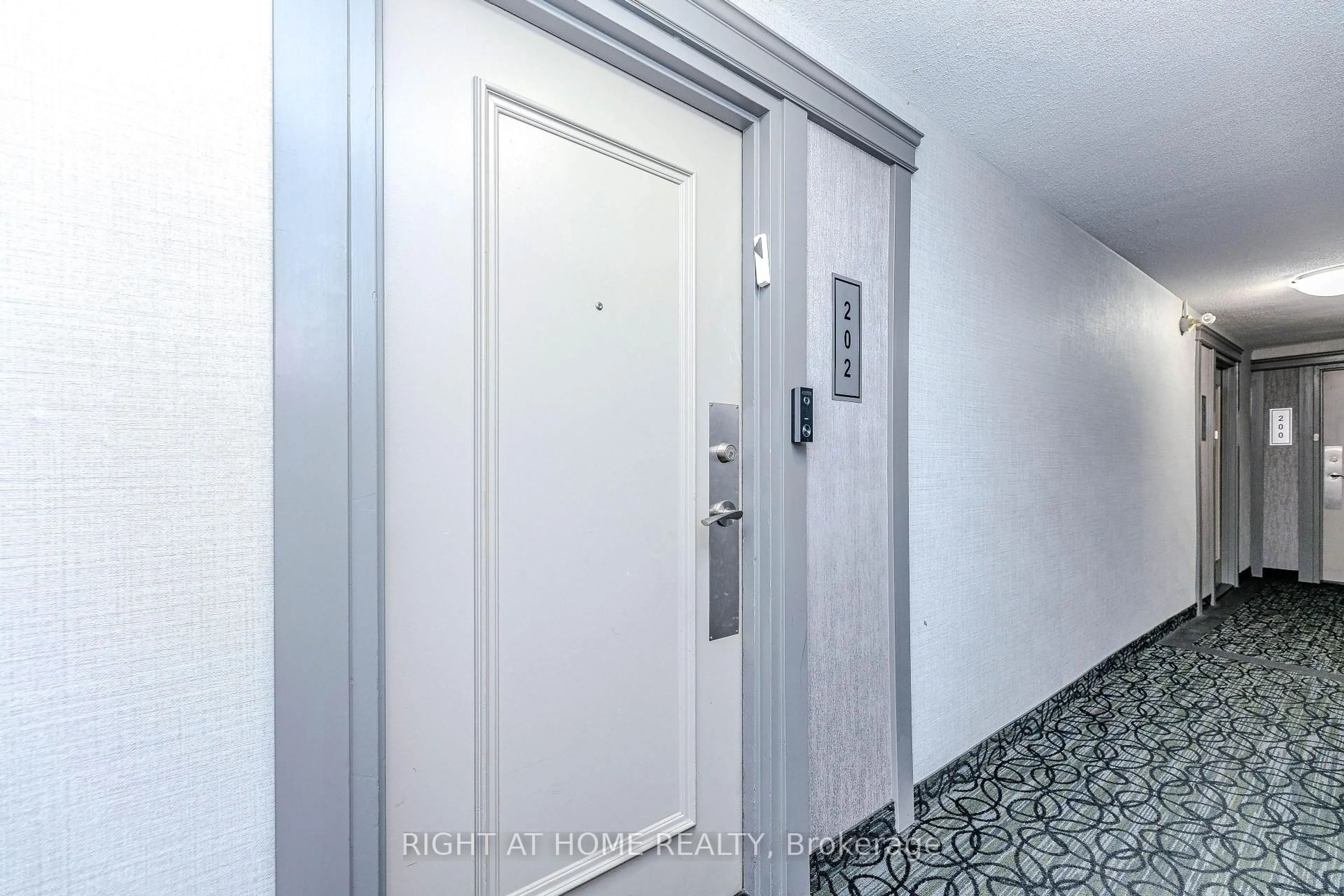 Unknown for 16A Elgin St #202, Markham Ontario L3T 4T4