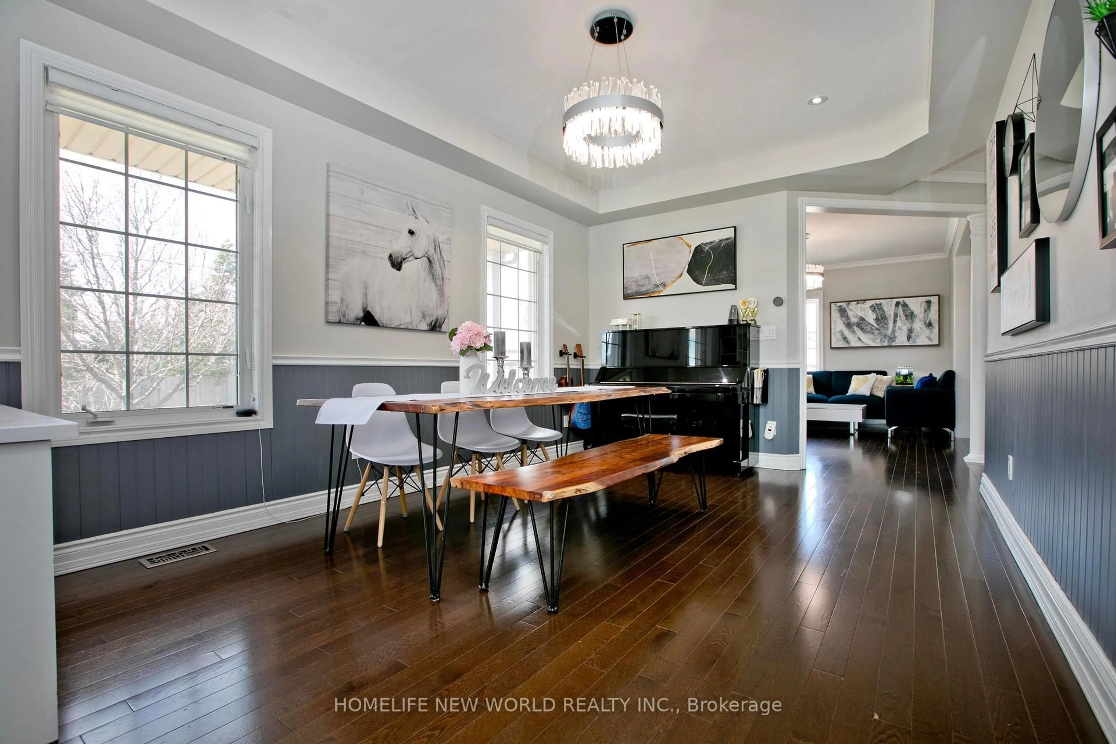 Dining room, wood/laminate floor for 1019 Ralston Cres, Newmarket Ontario L3X 3H8