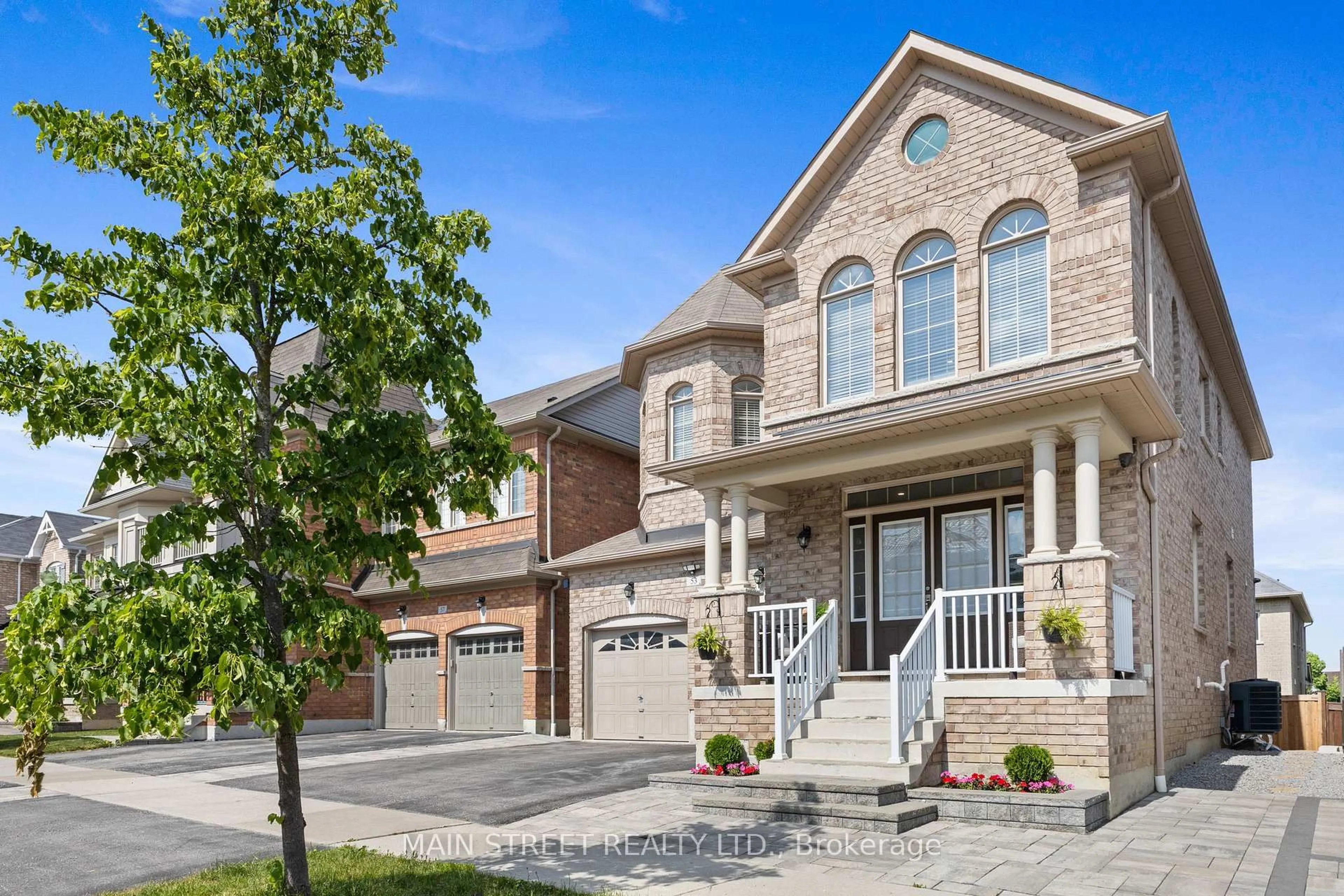 Home with brick exterior material, street for 53 Philip Brown Ave, Whitchurch-Stouffville Ontario L4A 1S7