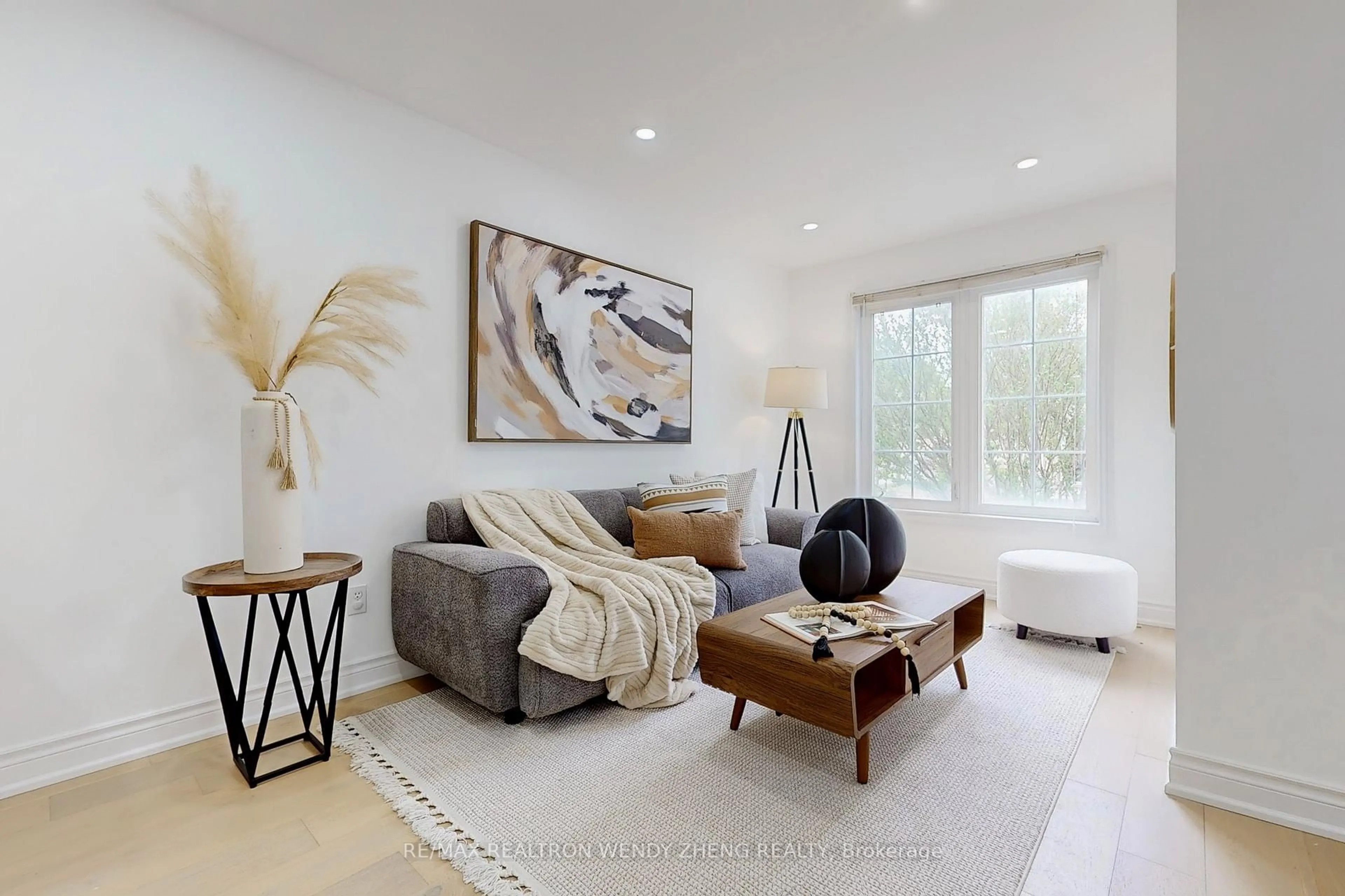 Living room with furniture, unknown for 160 South Unionville Ave, Markham Ontario L3R 5X6