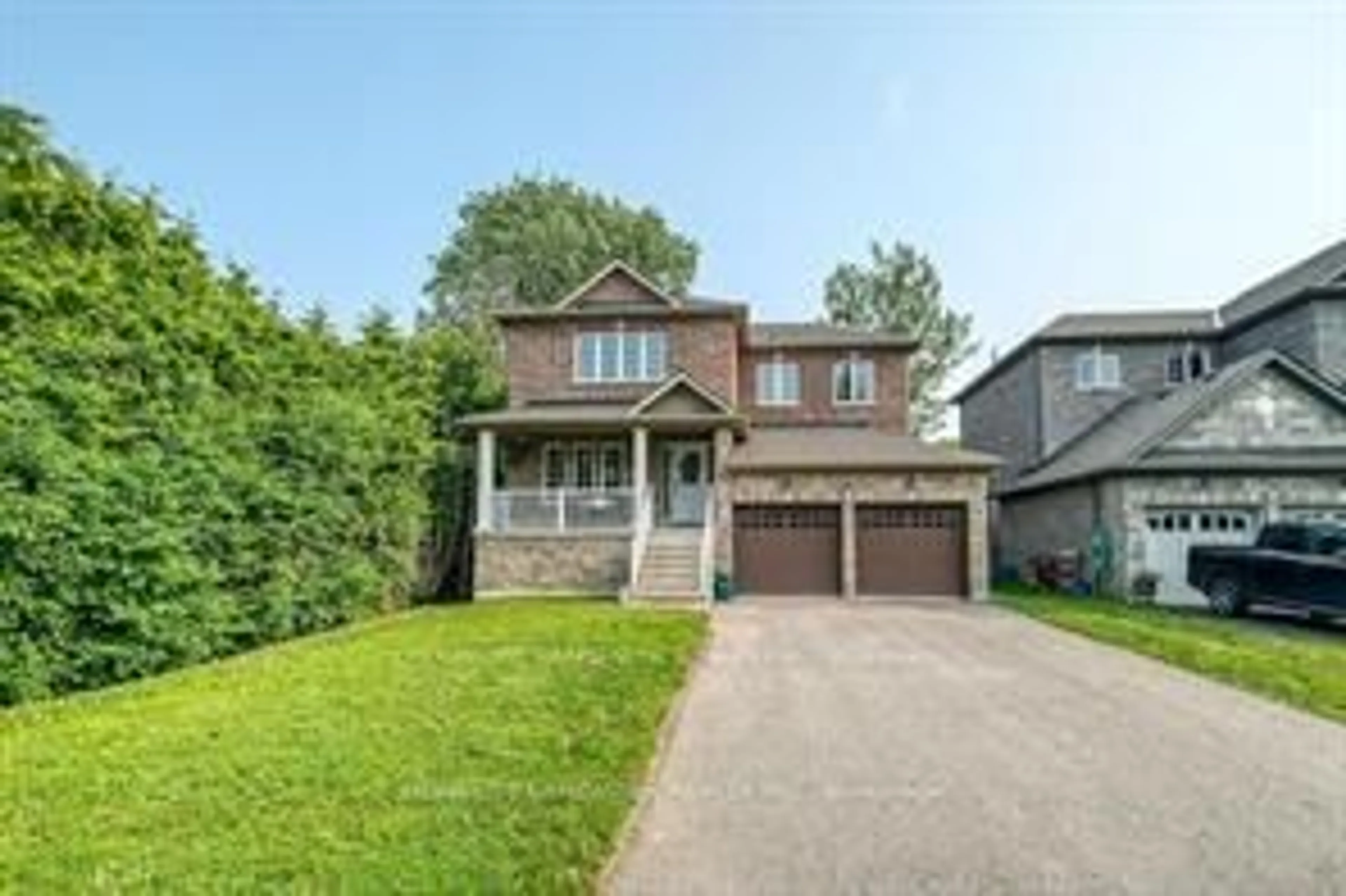 Home with brick exterior material, street for 1961 METRO Rd, Georgina Ontario L0E 1R0