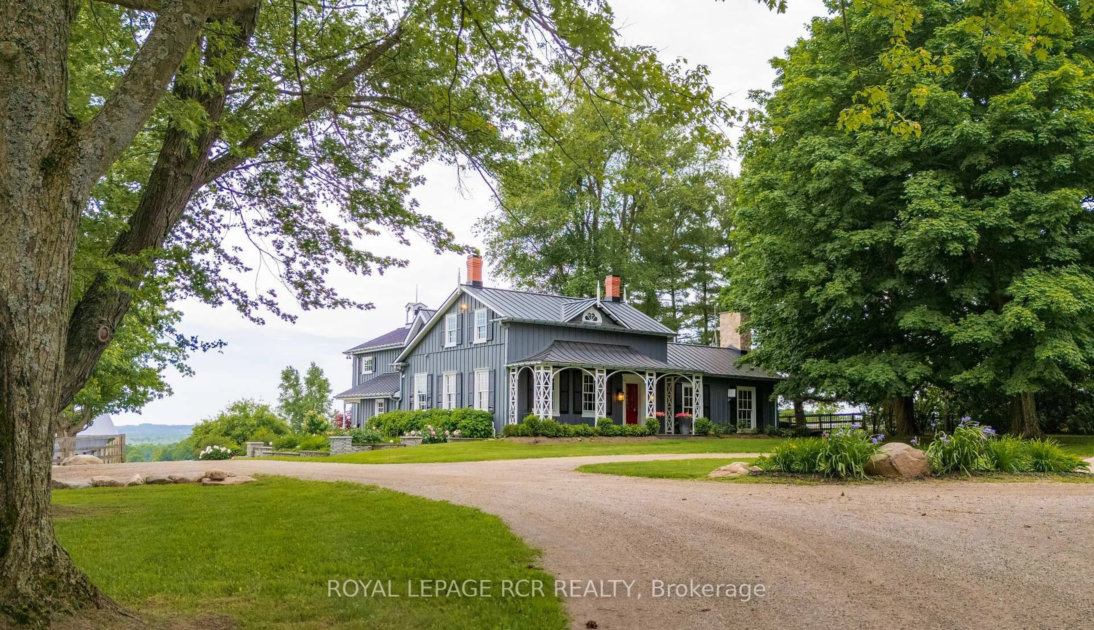 A pic from outside/outdoor area/front of a property/back of a property/a pic from drone, street for 3935 3rd Line, Bradford West Gwillimbury Ontario L0G 1W0