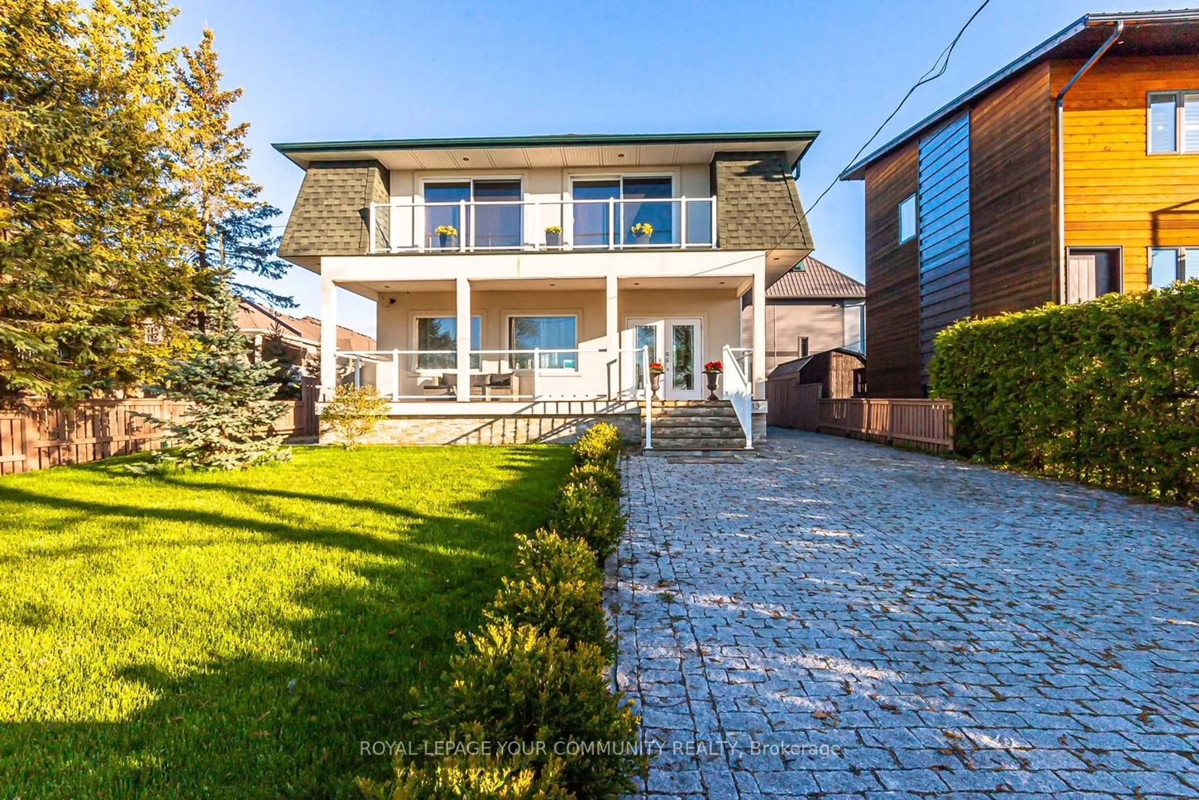 Home with brick exterior material, street for 813 Lake Dr, Georgina Ontario L0E 1L0