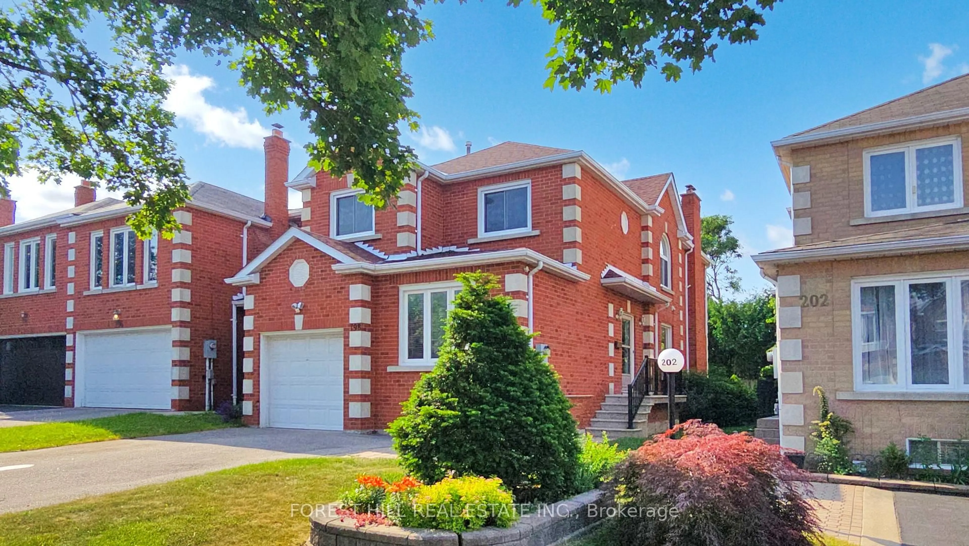 Home with brick exterior material, street for 198 Thornway Ave, Vaughan Ontario L4J 7Z2