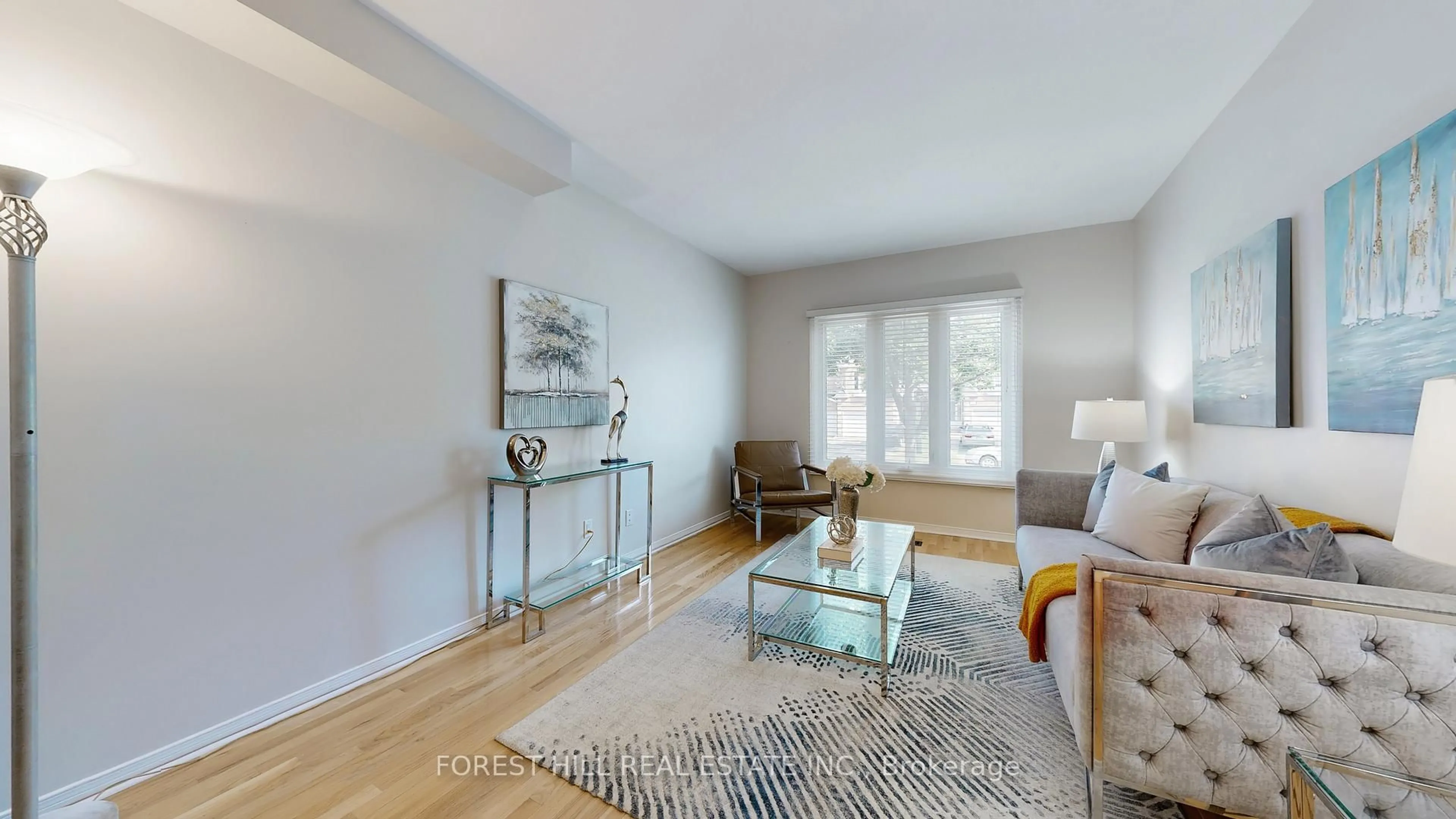Living room with furniture, wood/laminate floor for 198 Thornway Ave, Vaughan Ontario L4J 7Z2