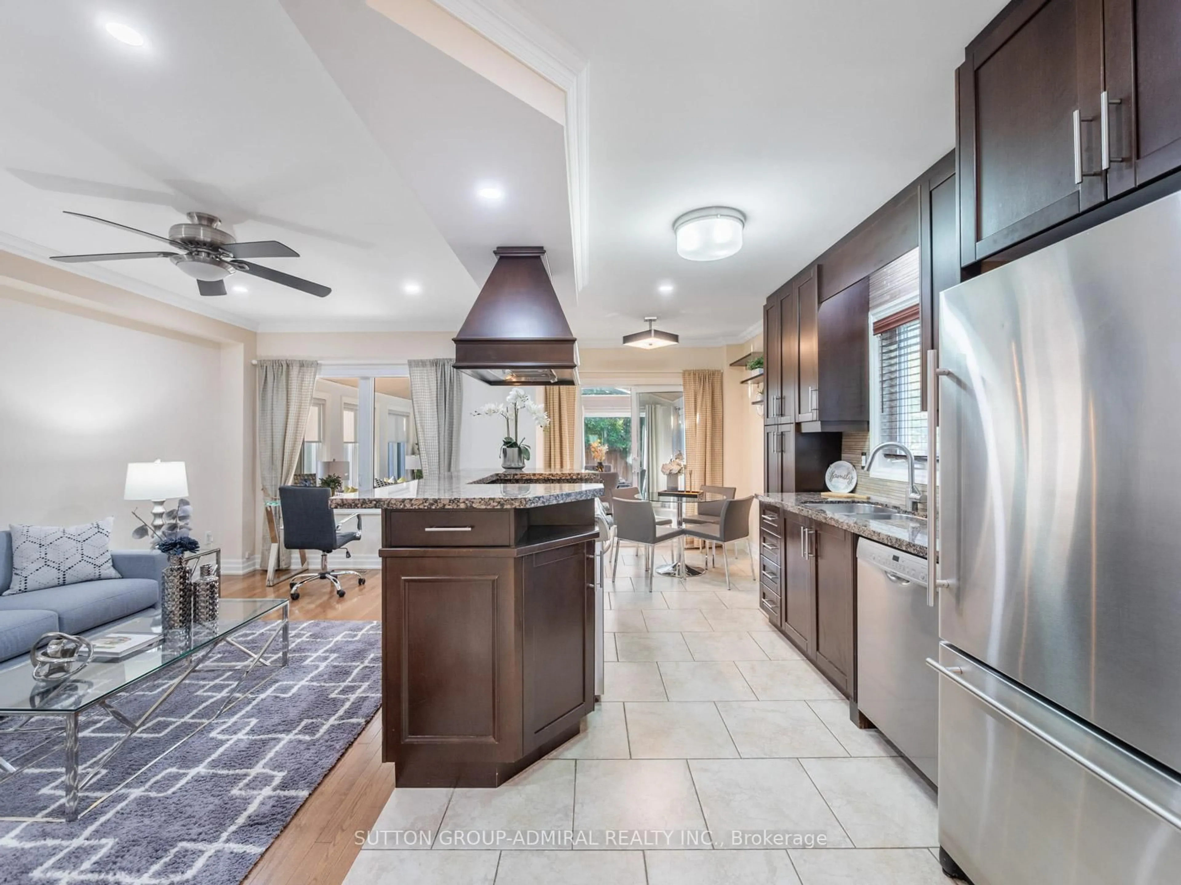 Open concept kitchen, ceramic/tile floor for 298 Sonoma Blvd, Vaughan Ontario L4H 1R5