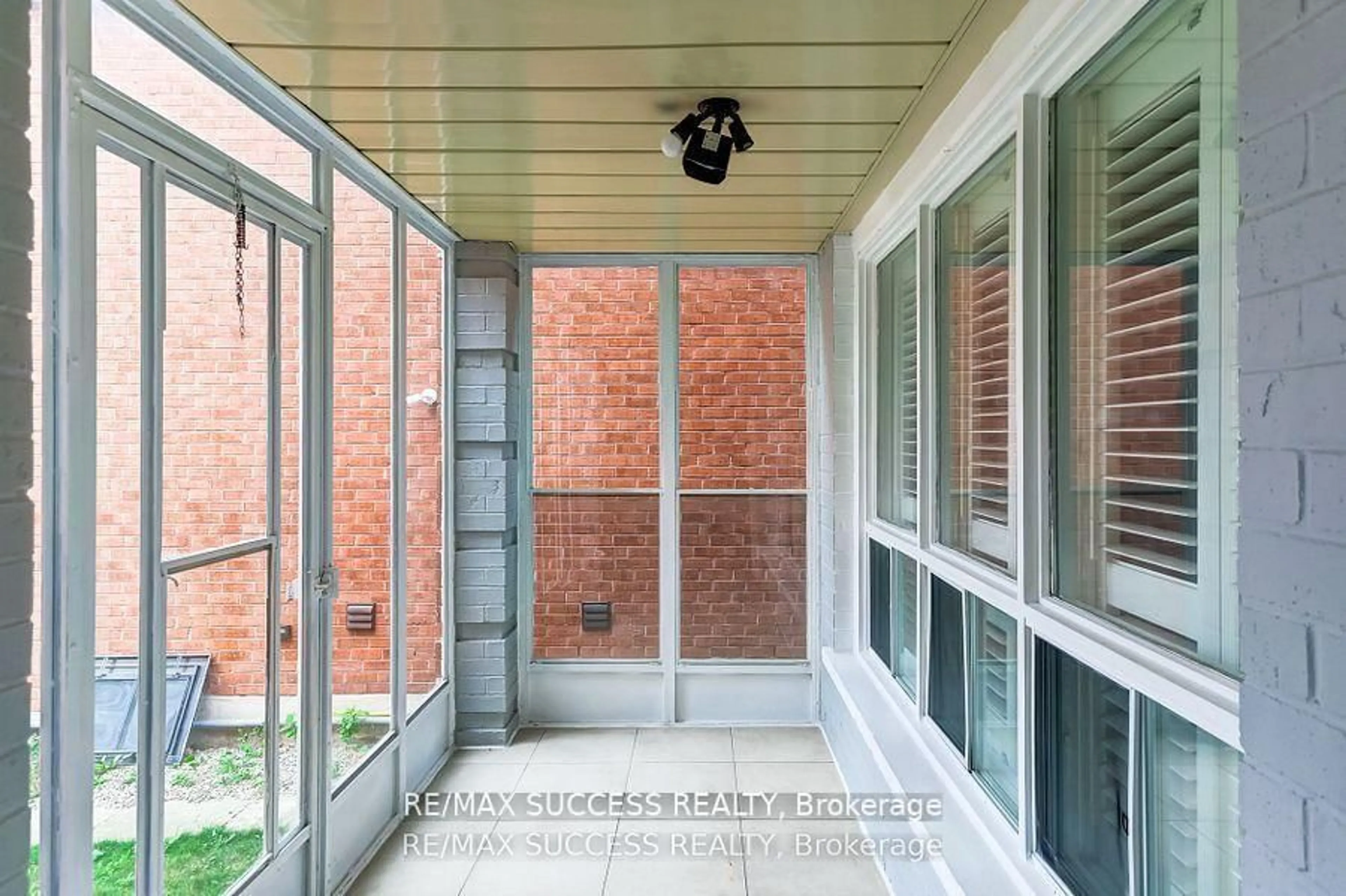 Unknown for 60 Gayla St, Vaughan Ontario L4J 6G2