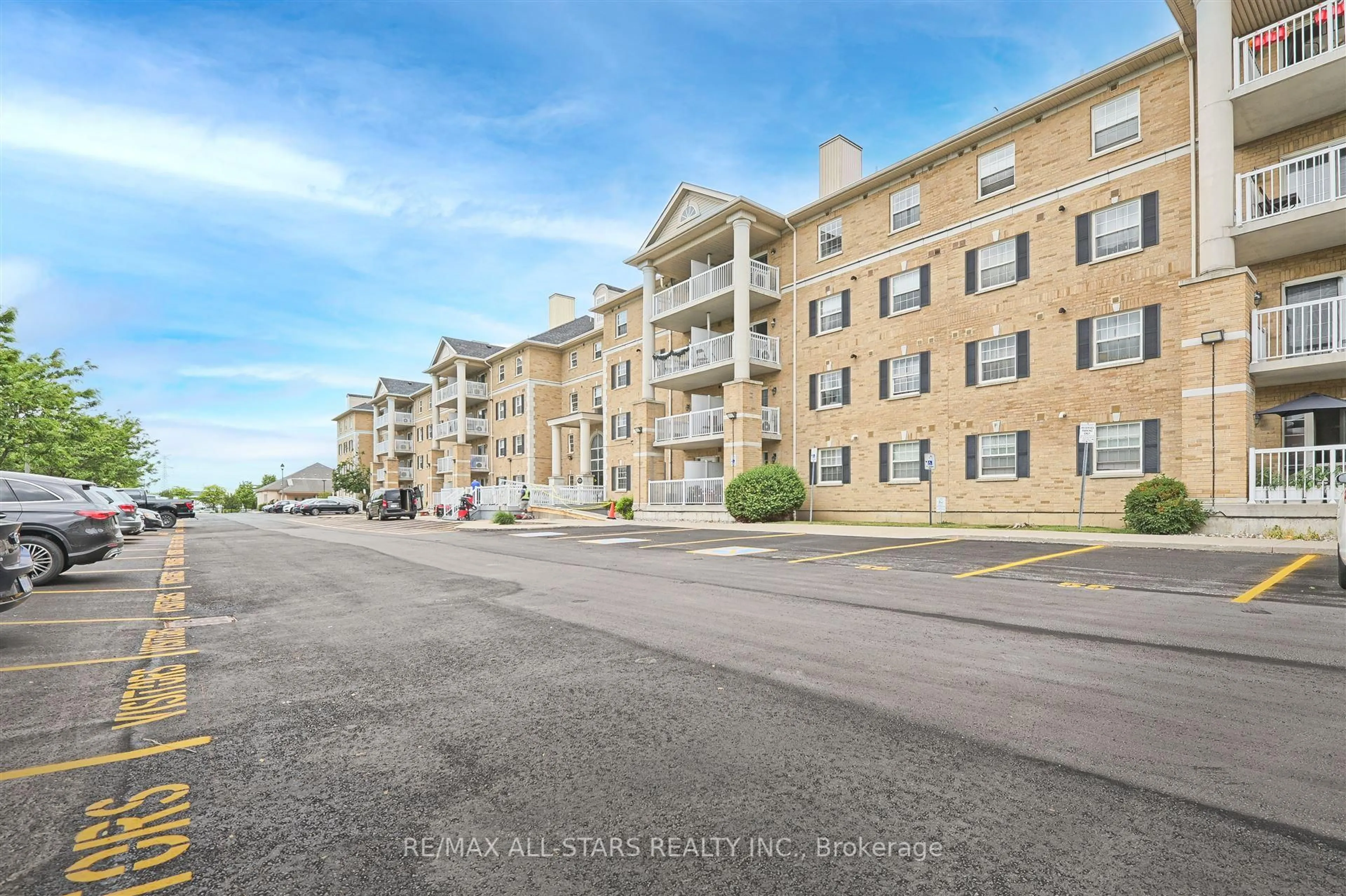 A pic from outside/outdoor area/front of a property/back of a property/a pic from drone, unknown for 7428 Markham Rd #304, Markham Ontario L3S 4V6