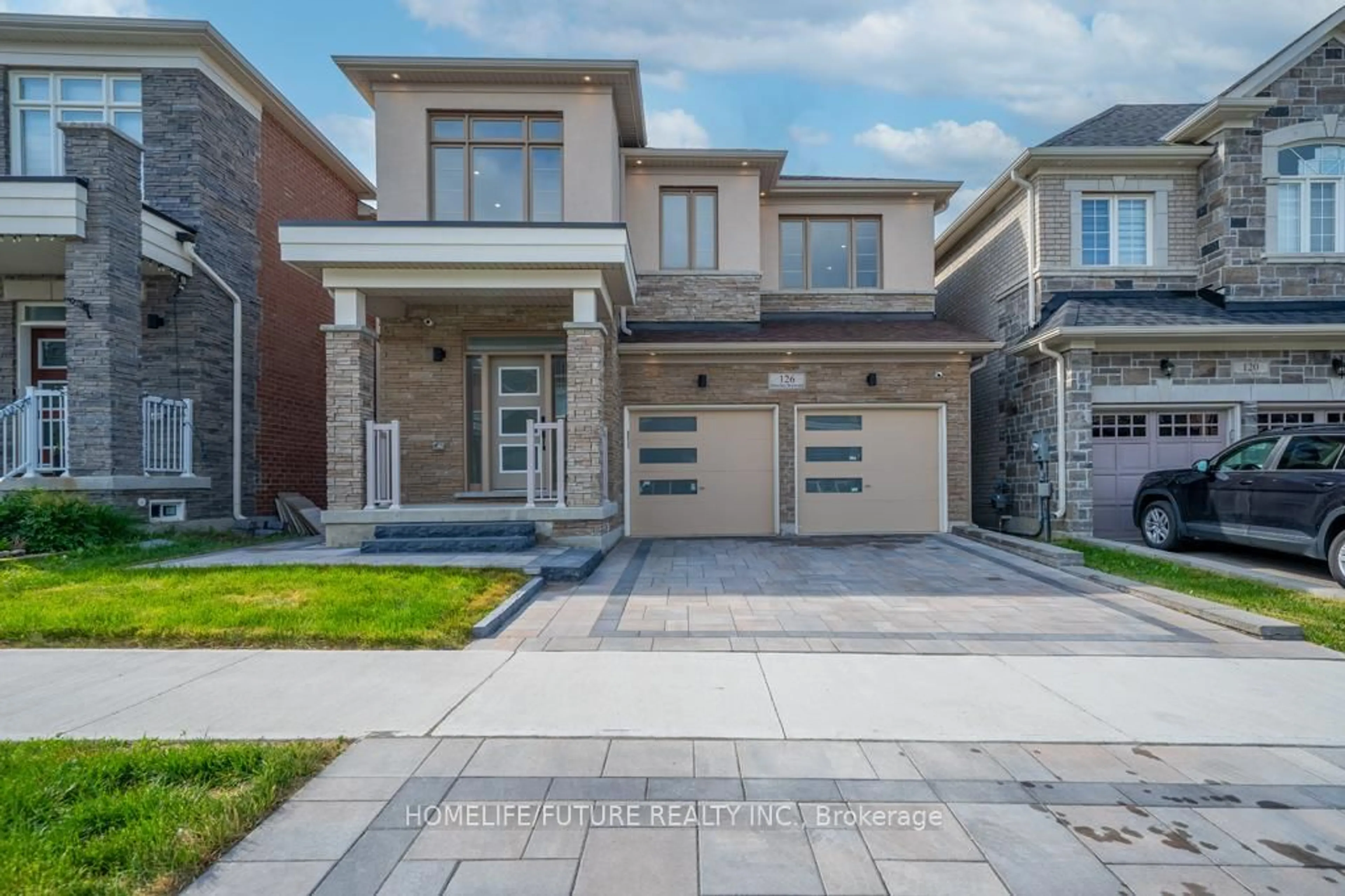 Home with brick exterior material, street for 126 Boundary Blvd, Whitchurch-Stouffville Ontario L4A 4W2