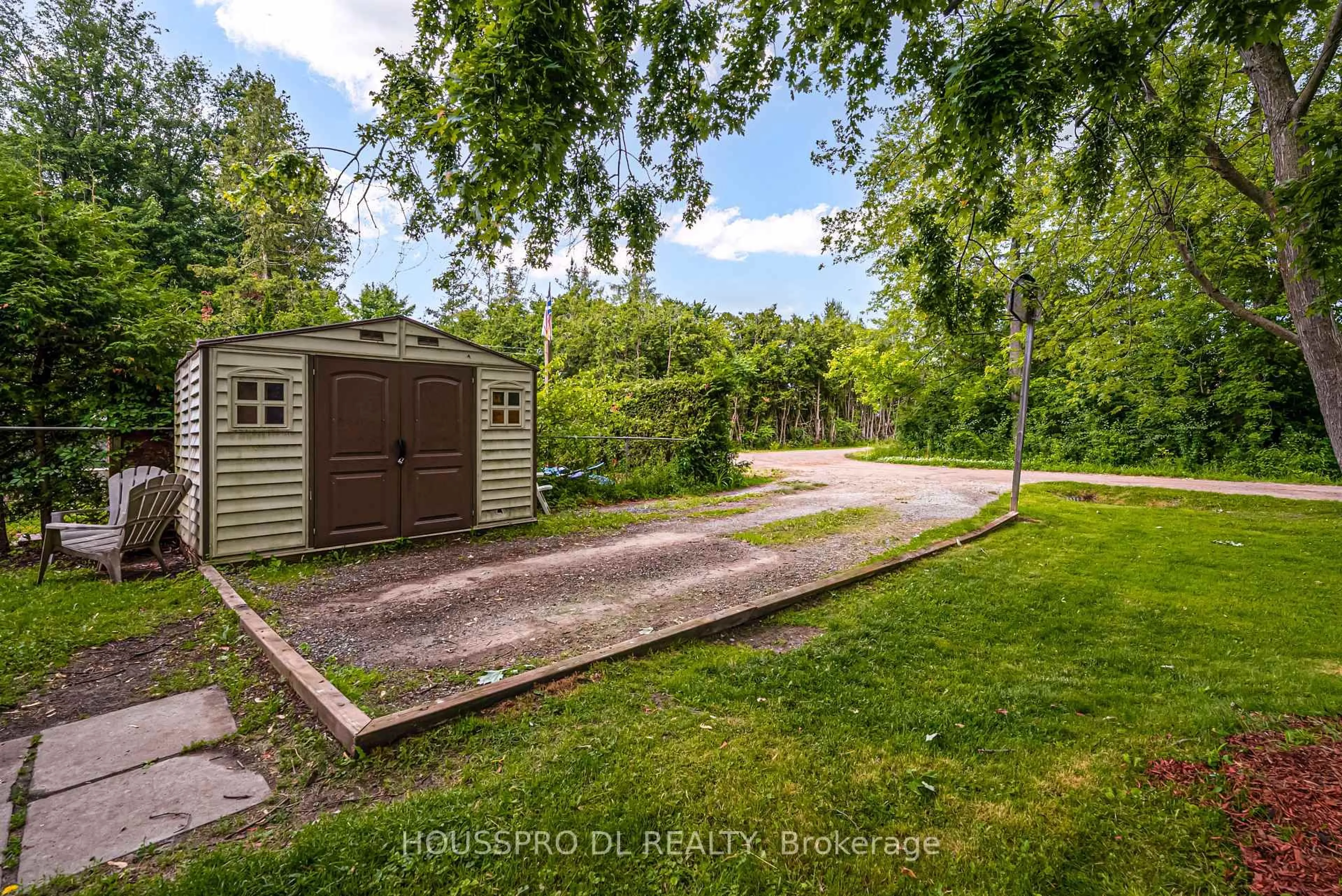 Shed for 2 Purdy Lane, Georgina Ontario L4P 1M2