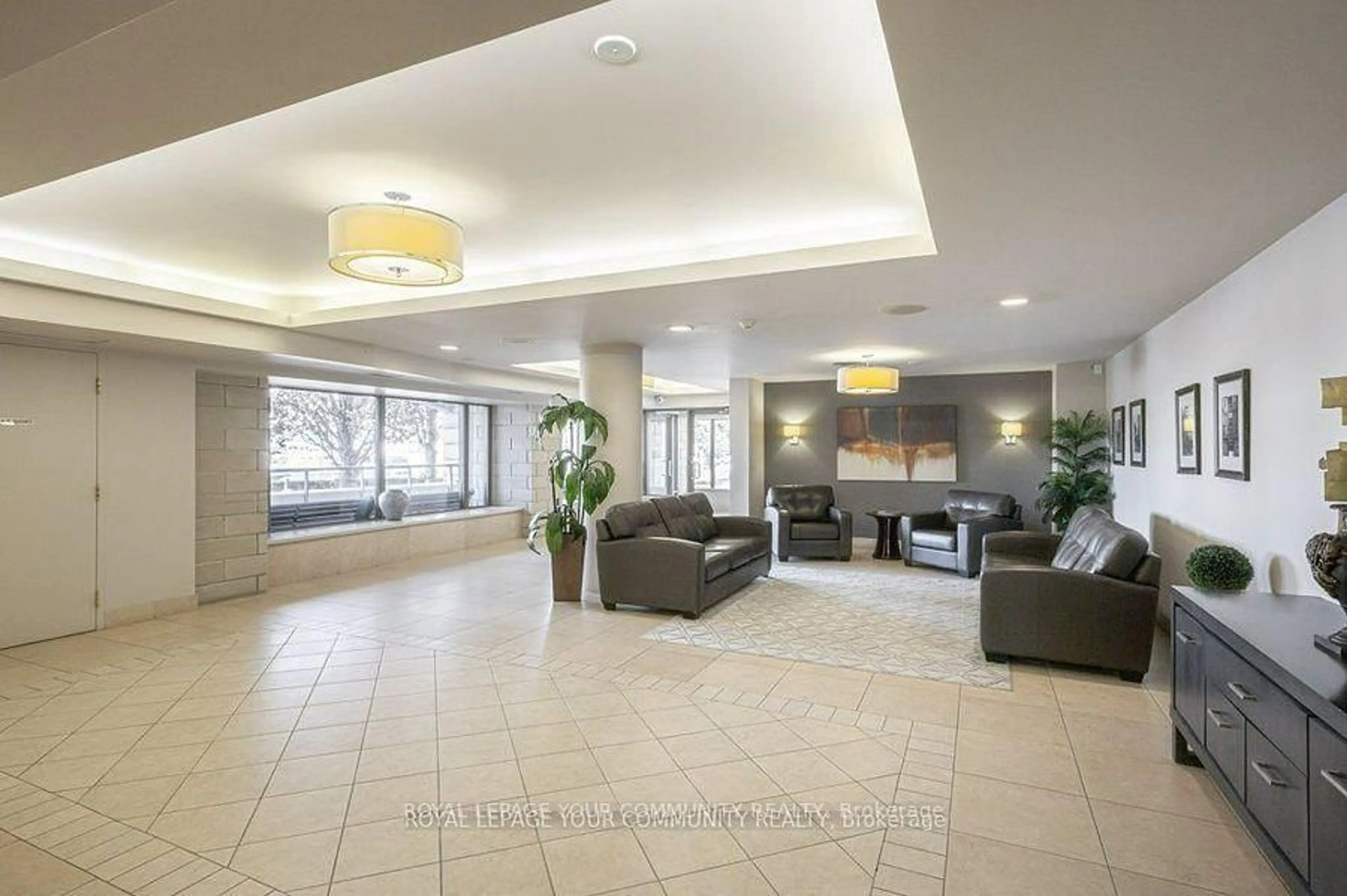 Lobby for 2500 Rutherford Rd #109, Vaughan Ontario L4K 5N7