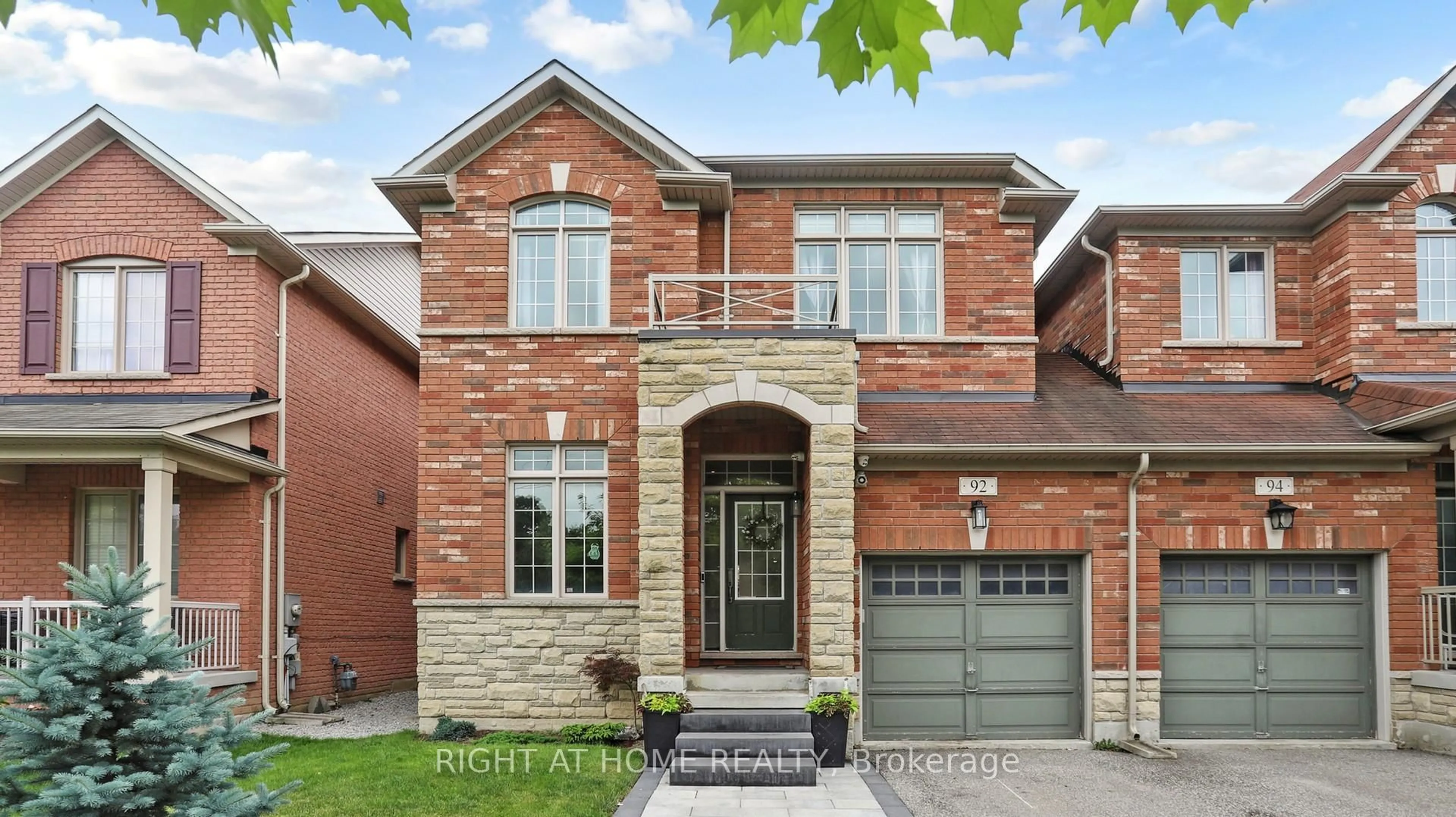 Home with brick exterior material, street for 92 Waterlily Tr, King Ontario L0G 1T0