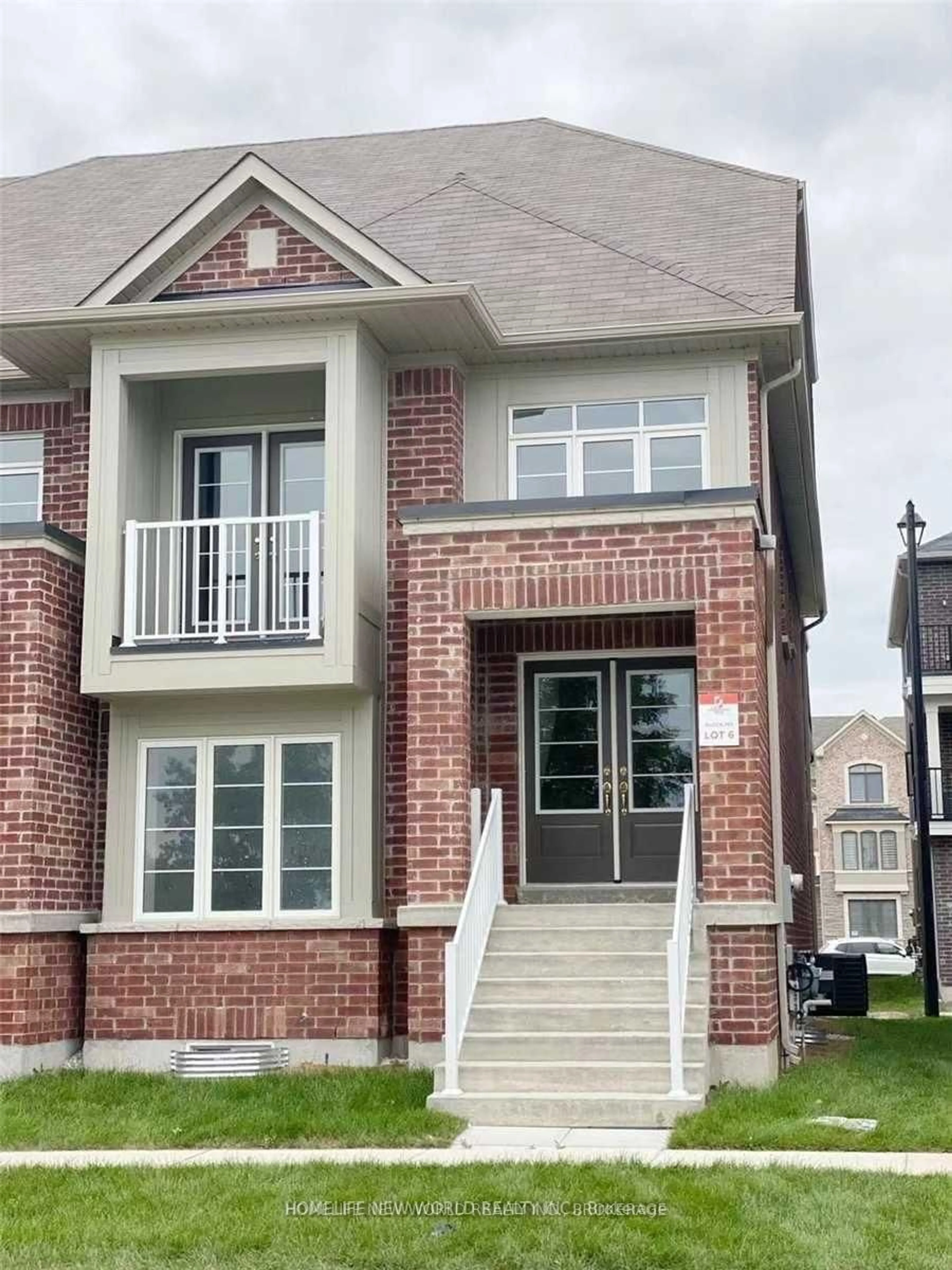 Home with brick exterior material, street for 52 McAlister Ave, Richmond Hill Ontario L4S 0L3