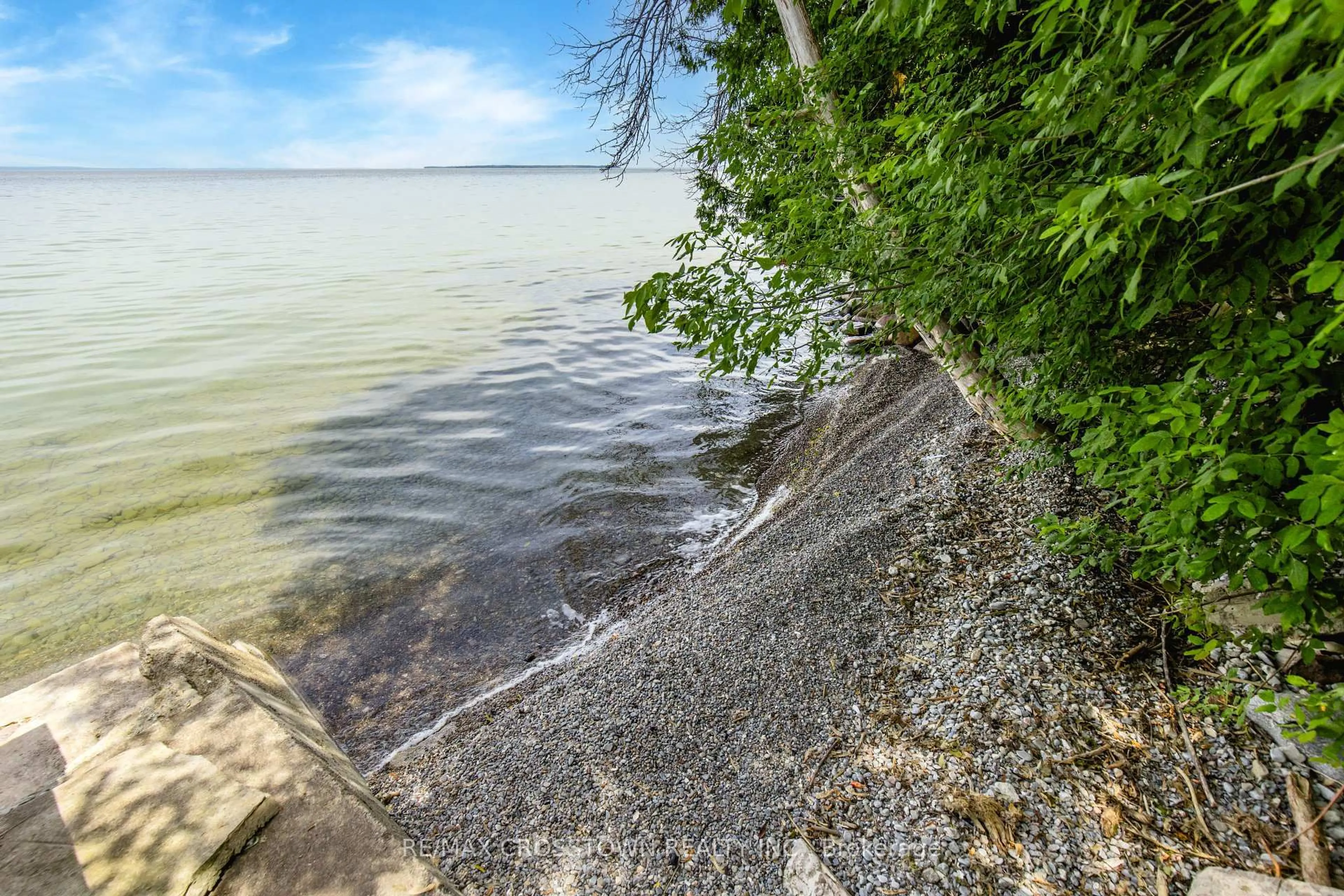 Patio, water/lake/river/ocean view for 24890 Thorah Park Blvd, Brock Ontario L0K 1A0