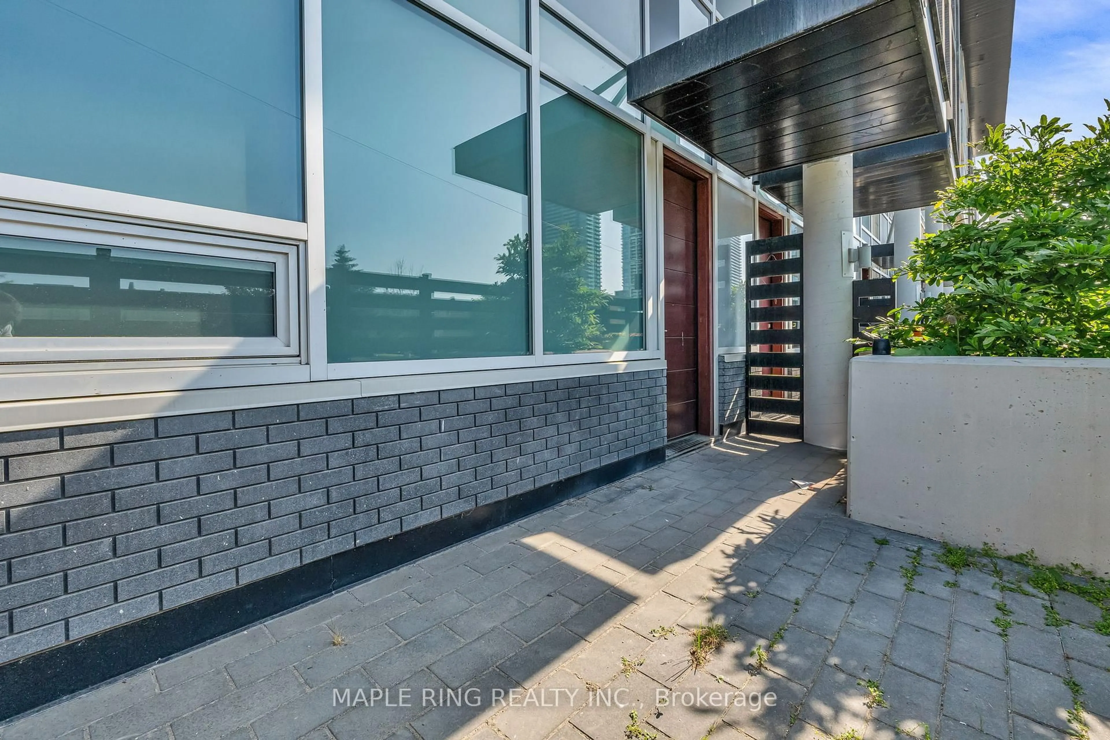 Unknown for 2908 Highway 7 Rd #109, Vaughan Ontario L4K 0K5
