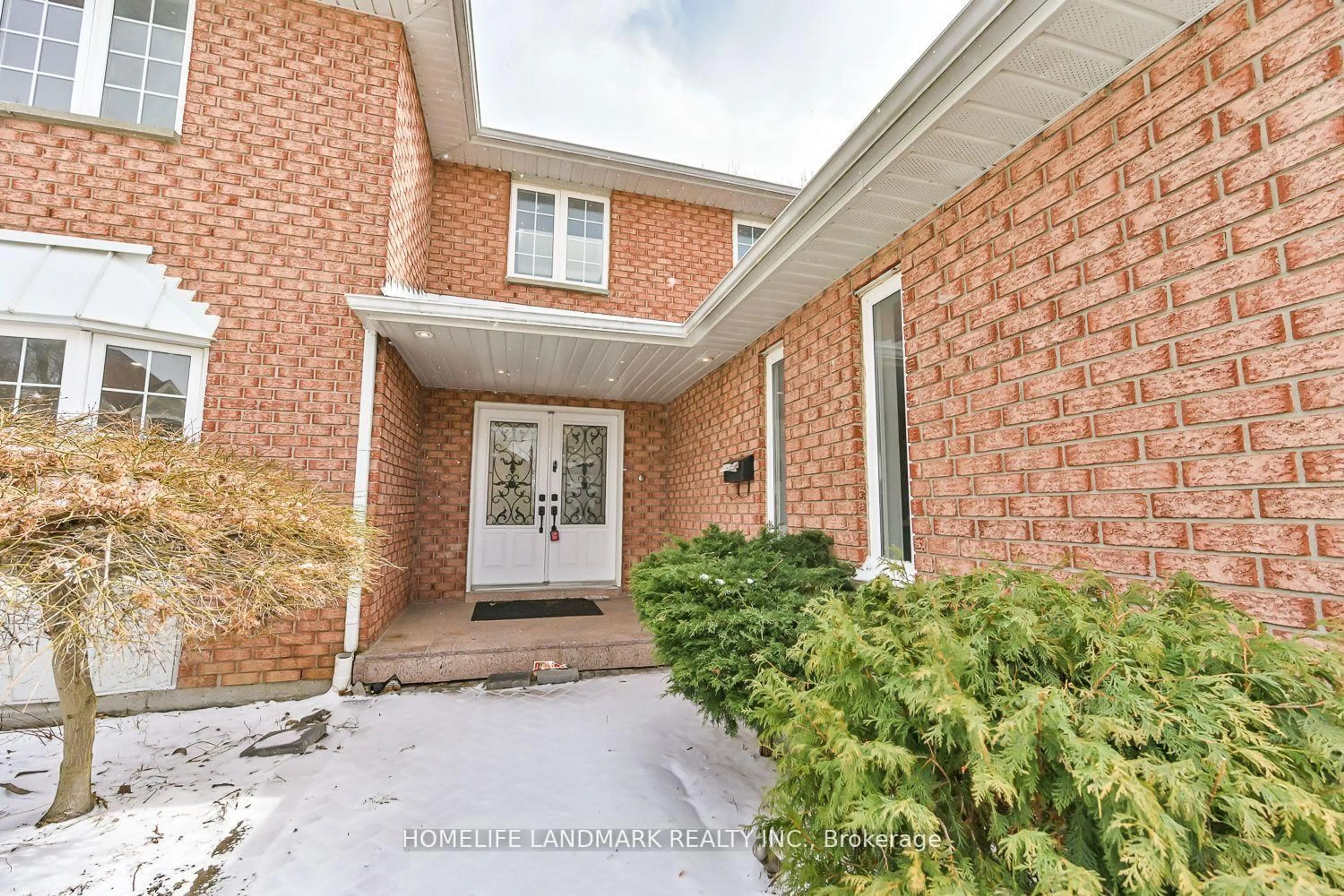 Home with brick exterior material, street for 225 Regent St, Richmond Hill Ontario L4C 9S8
