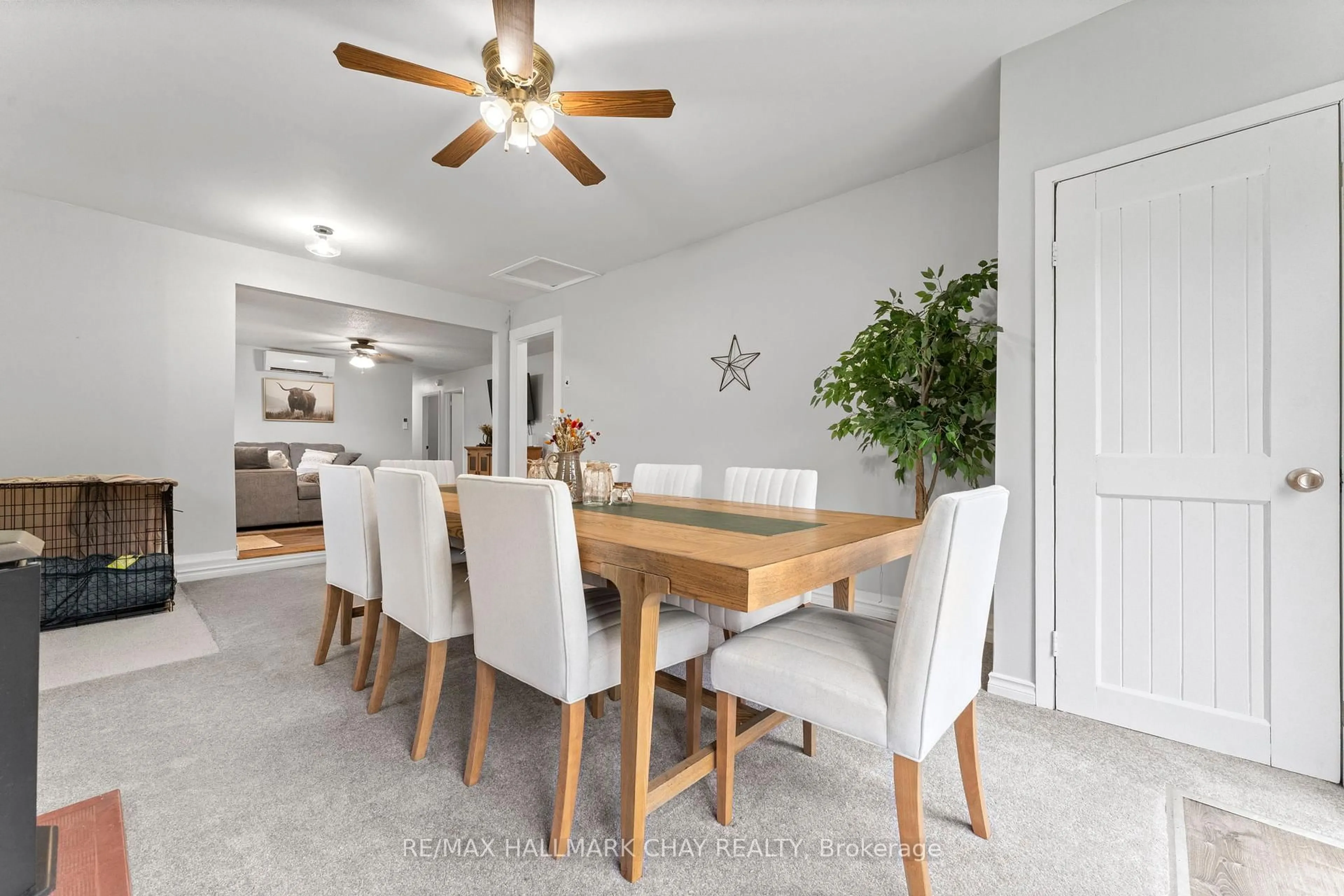 Dining room, unknown for 731 Pinegrove Ave, Innisfil Ontario L9S 2K3