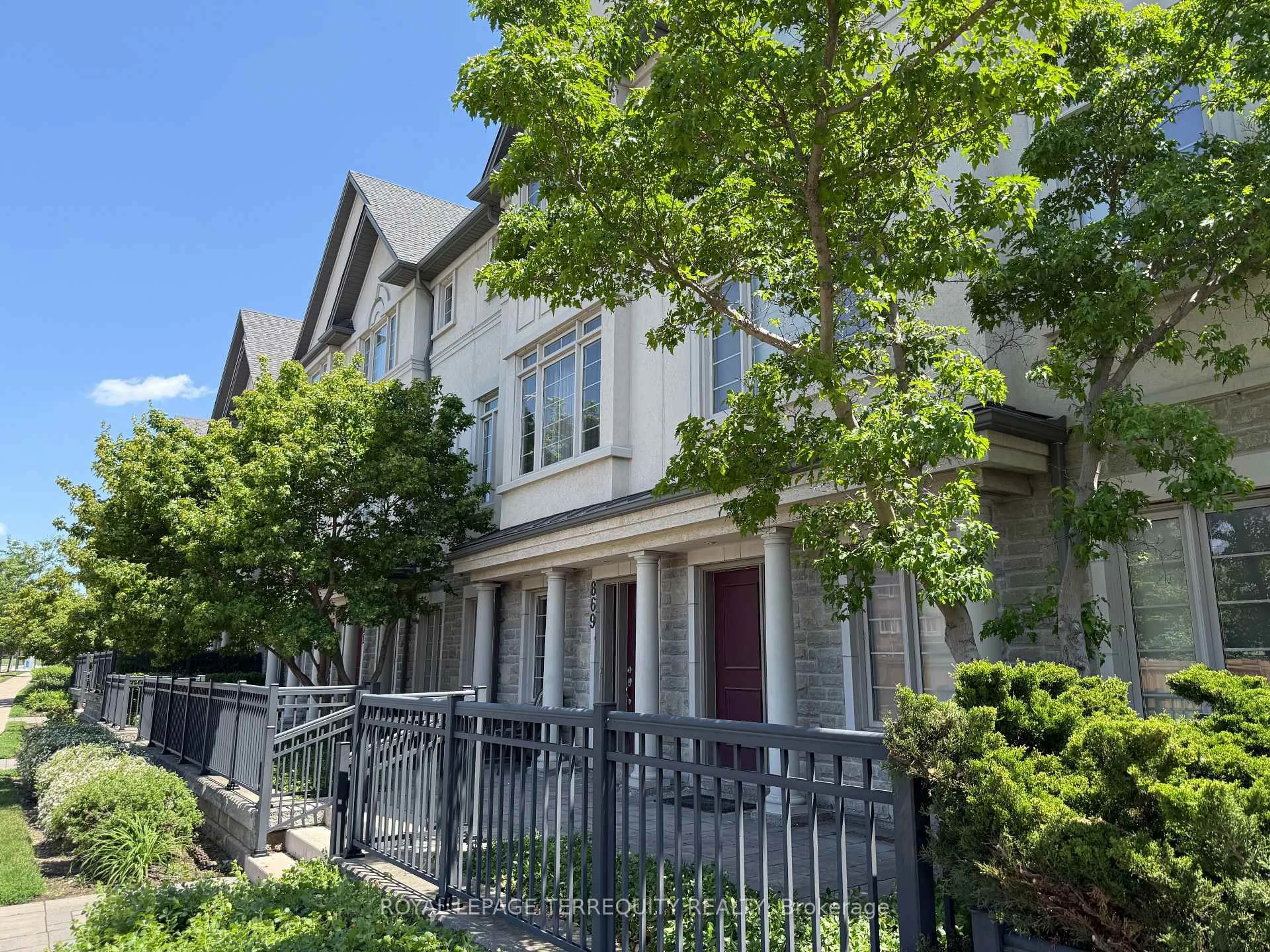 Unknown for 871 New Westminster Dr #25, Vaughan Ontario L4J 0G8