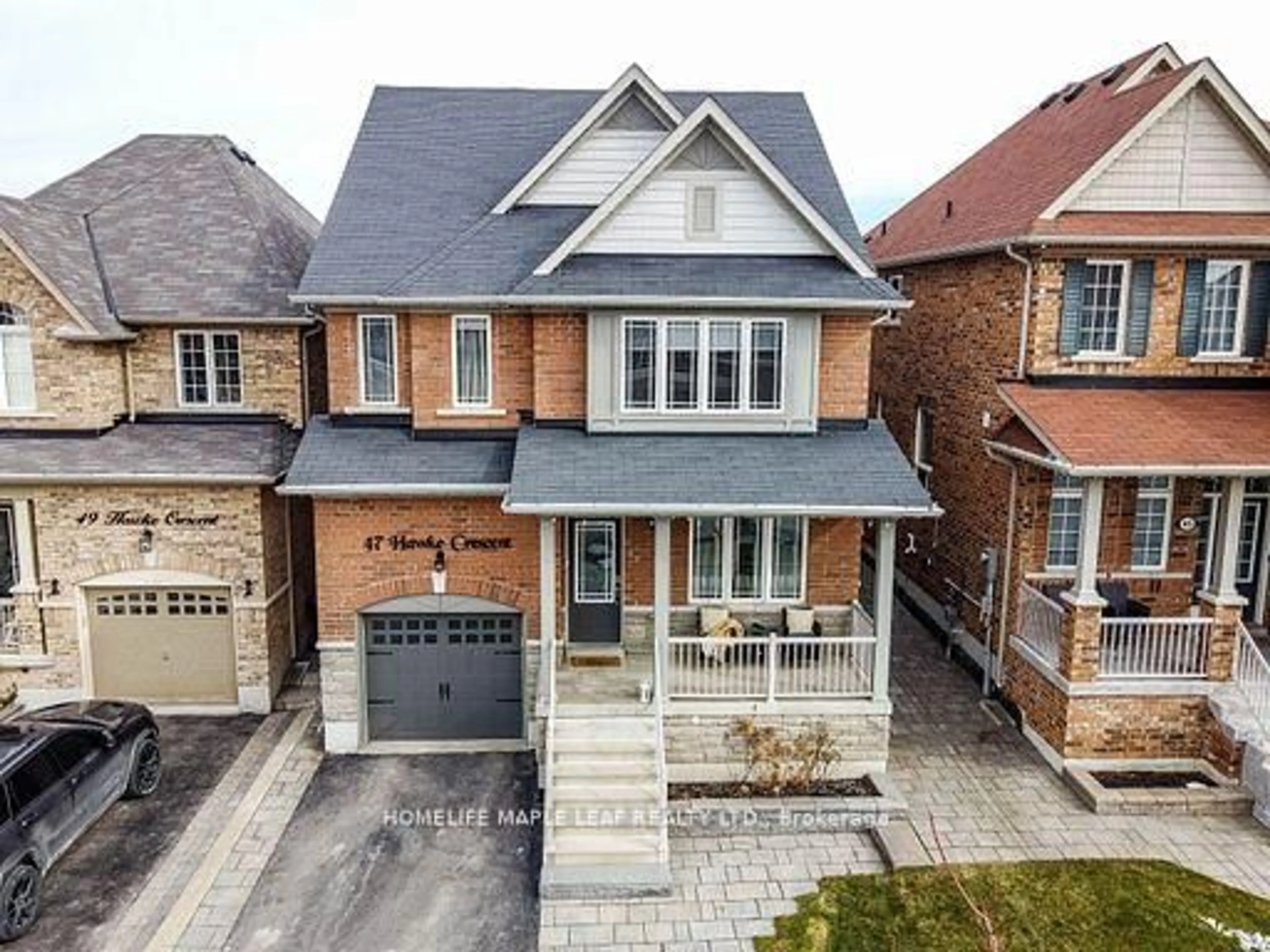Home with brick exterior material, street for 47 HAWKE Cres, New Tecumseth Ontario L0G 1W0