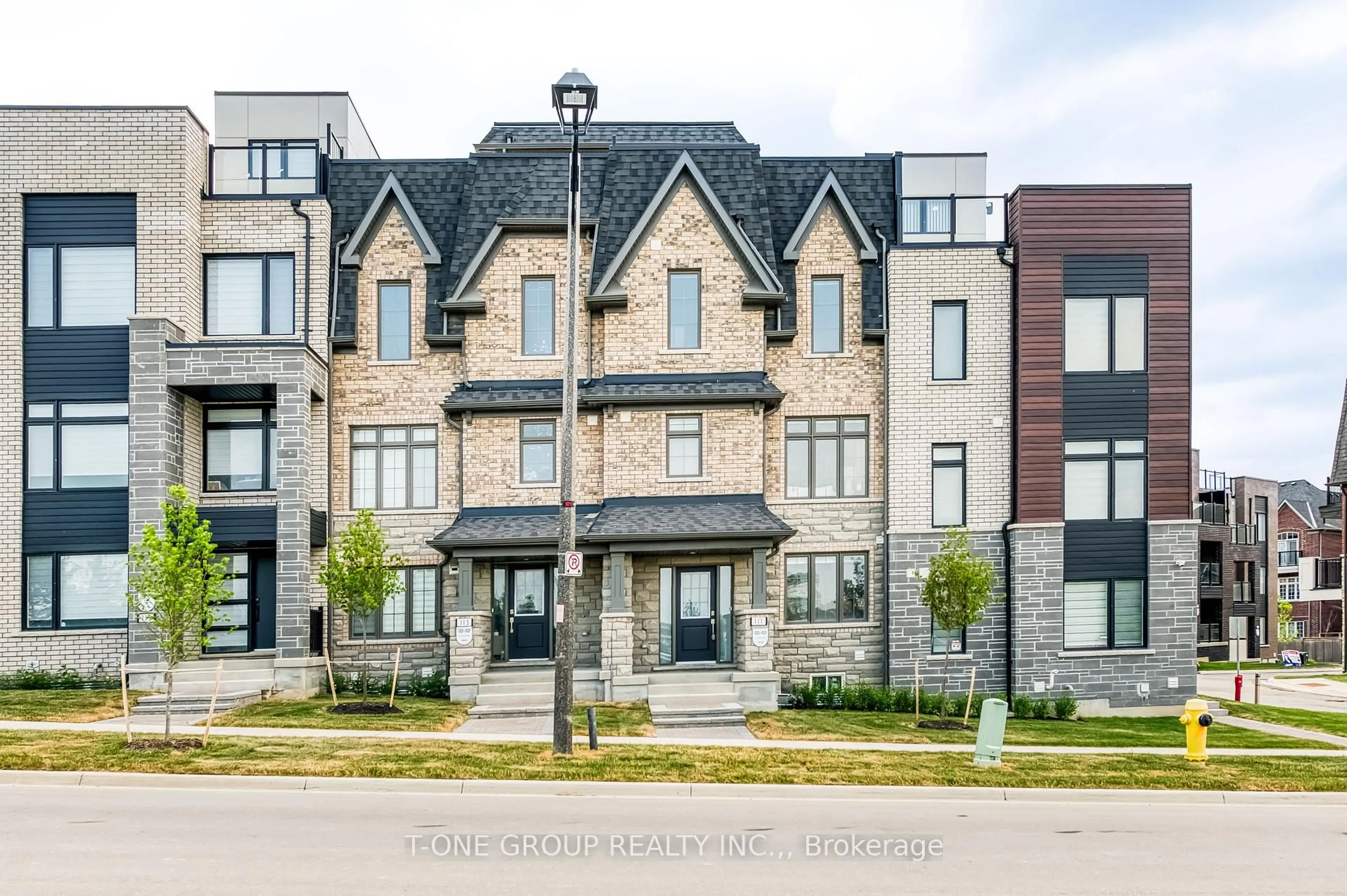 Home with brick exterior material, street for 111 Yorkton Blvd, Markham Ontario L6C 3L7