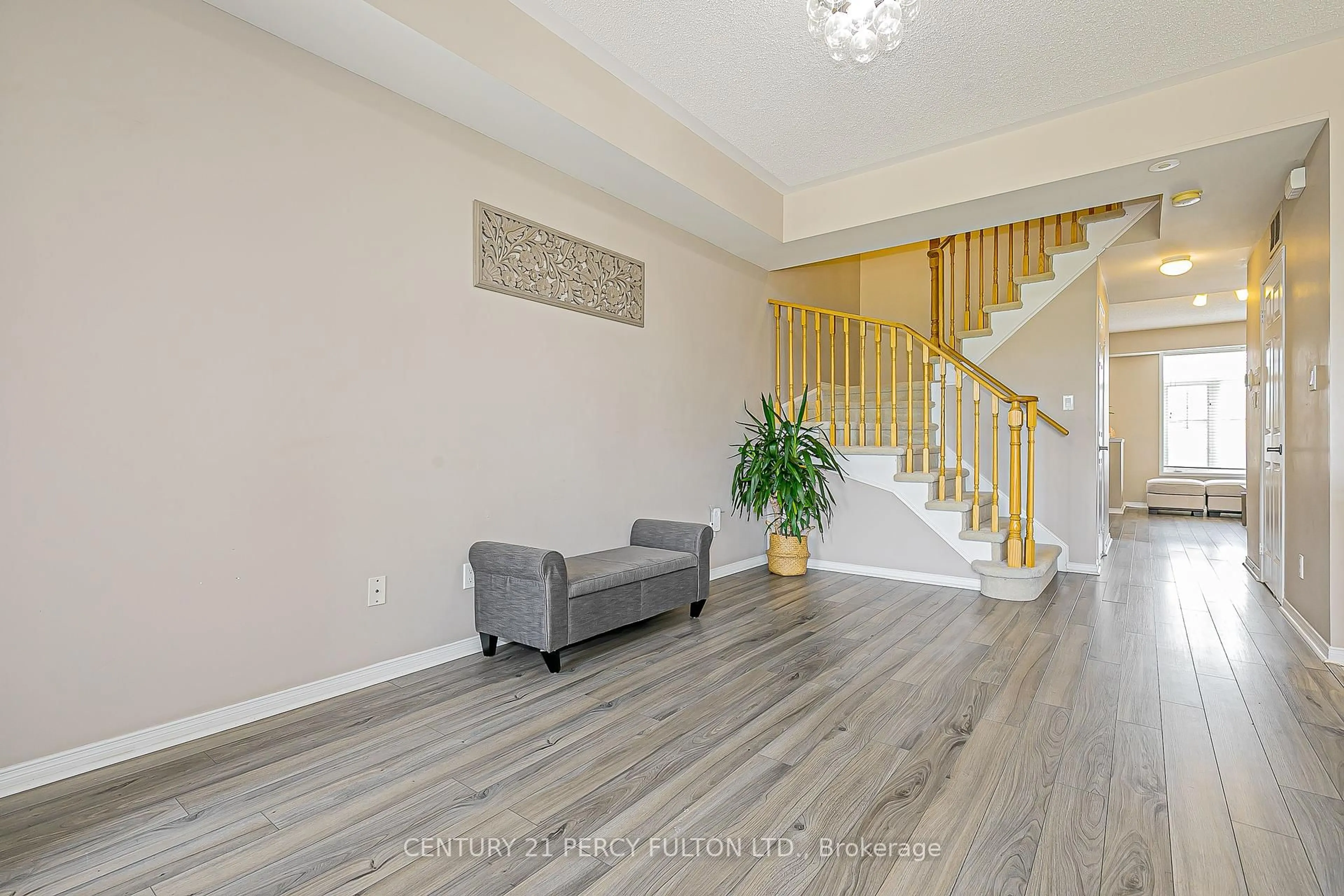 Indoor entryway for 38 Greensborough Villag Circ #21, Markham Ontario L6E 0C7