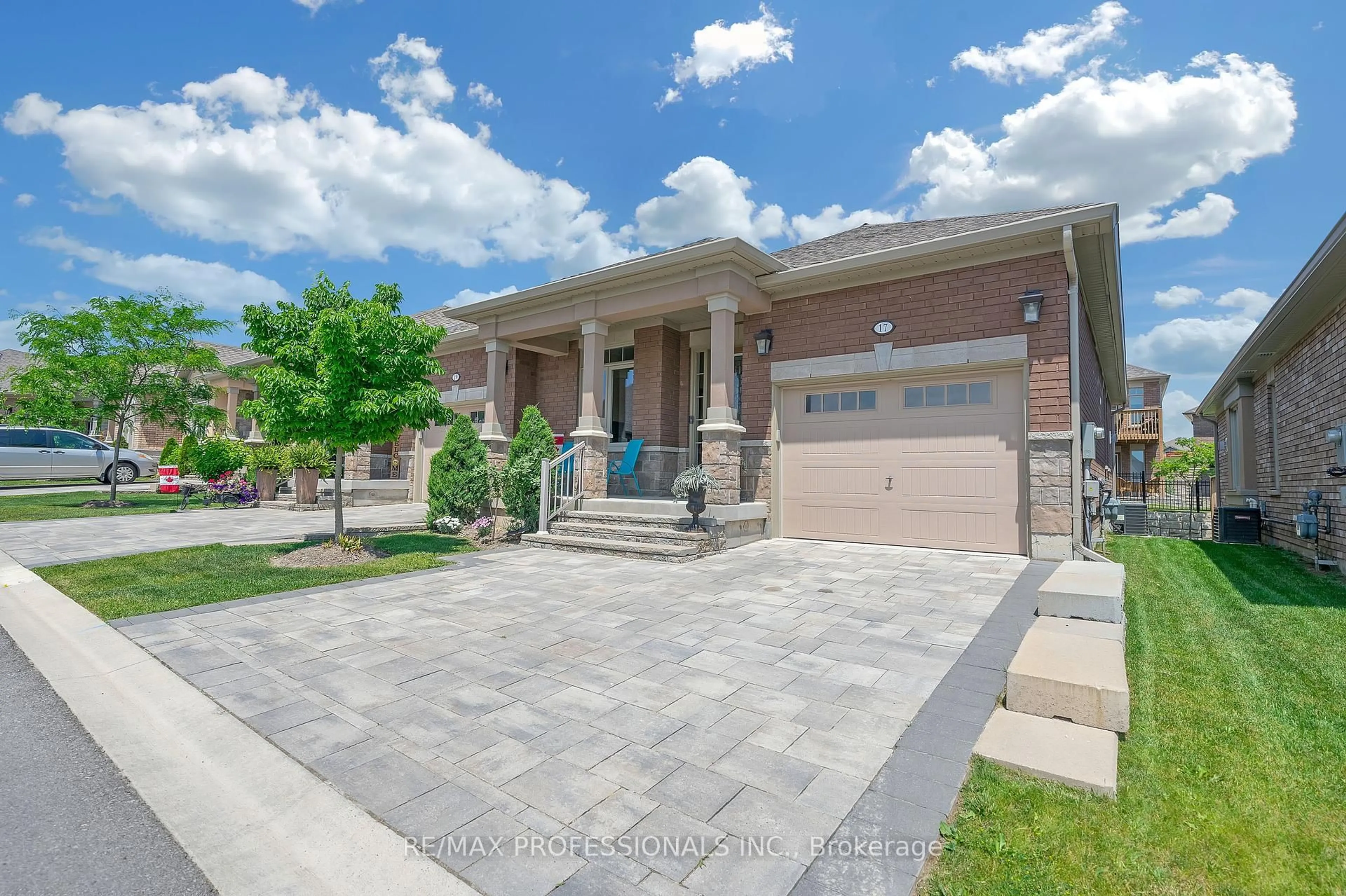 A pic from outside/outdoor area/front of a property/back of a property/a pic from drone, street for 17 Assunta Garden, New Tecumseth Ontario L9R 0V2