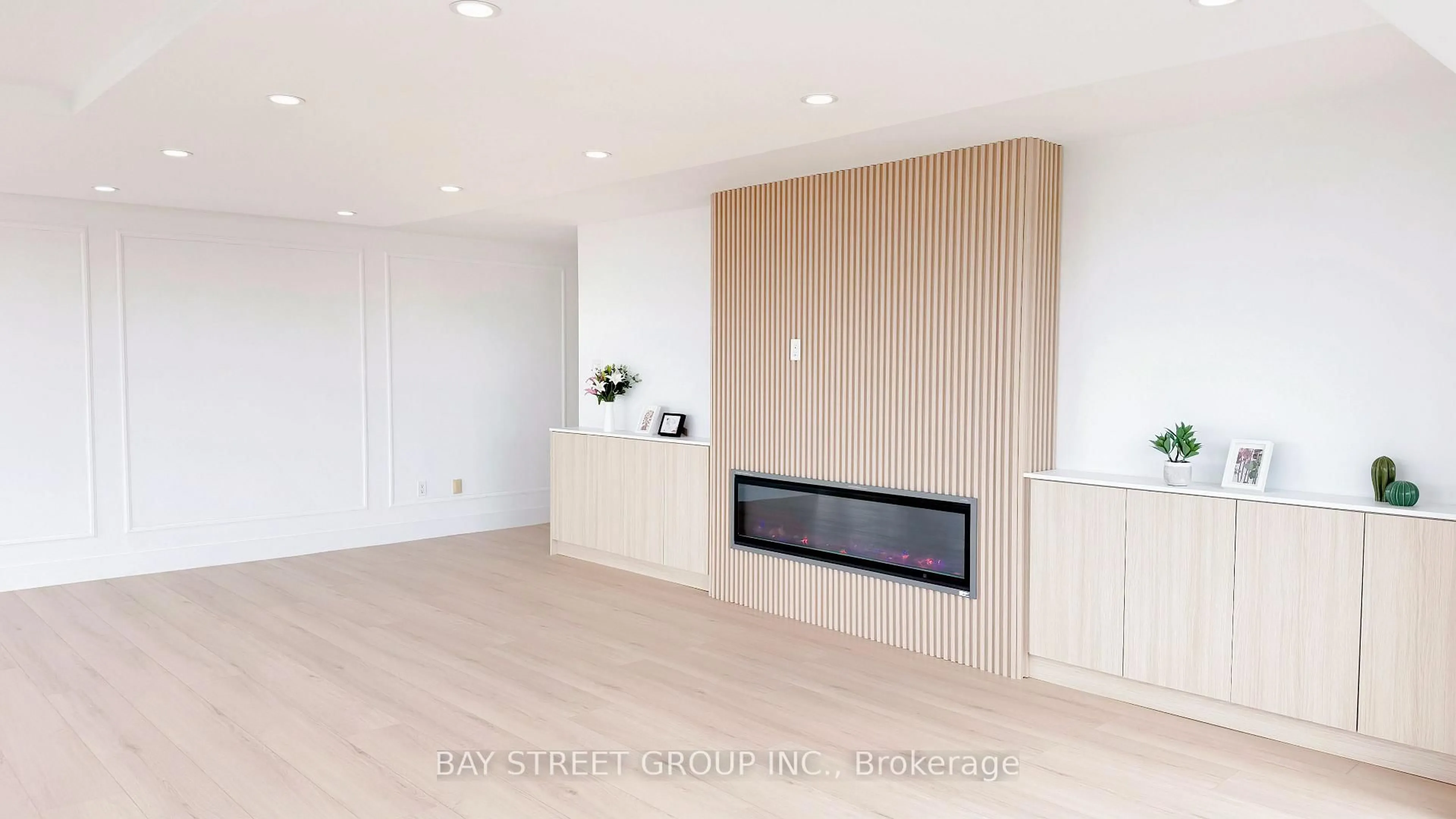 A pic of a room for 1 Clark Ave #1509, Vaughan Ontario L4J 7Y6