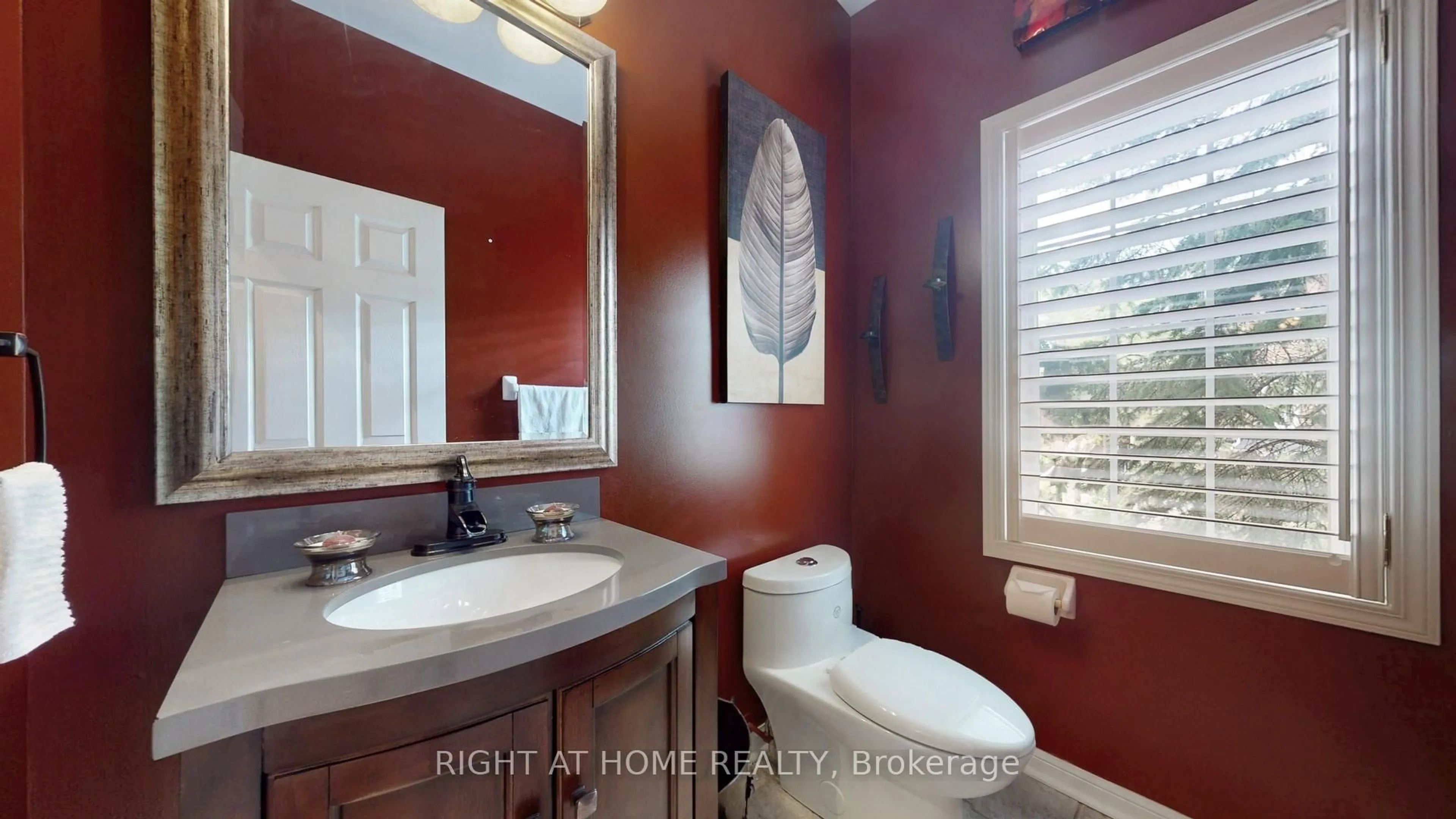 Standard bathroom, ceramic/tile floor for 100 Elgin Mills Rd #18, Richmond Hill Ontario L4C 0R8