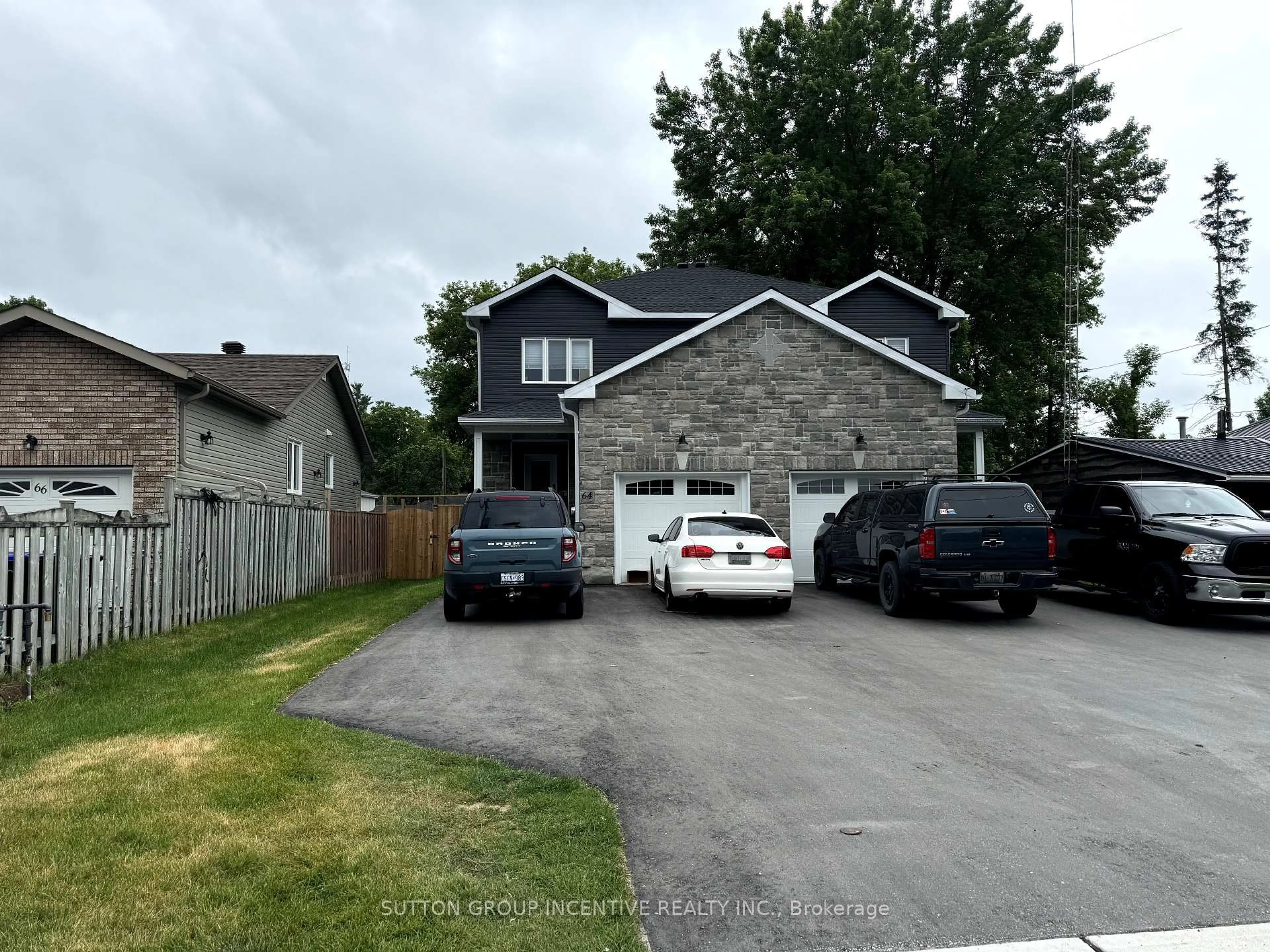 A pic from outside/outdoor area/front of a property/back of a property/a pic from drone, street for 64A Centre St, Essa Ontario L0M 1B0