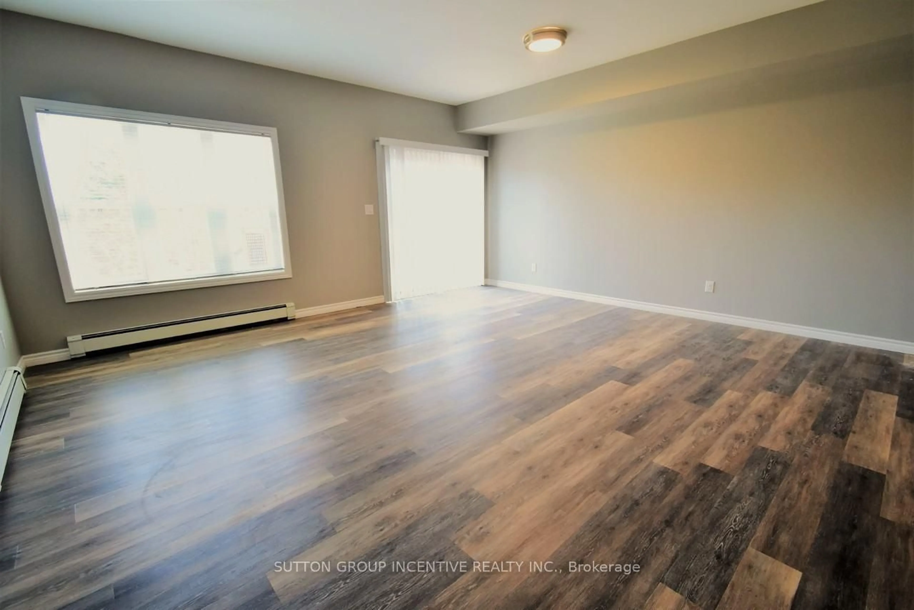 A pic of a room for 64A Centre St, Essa Ontario L0M 1B0