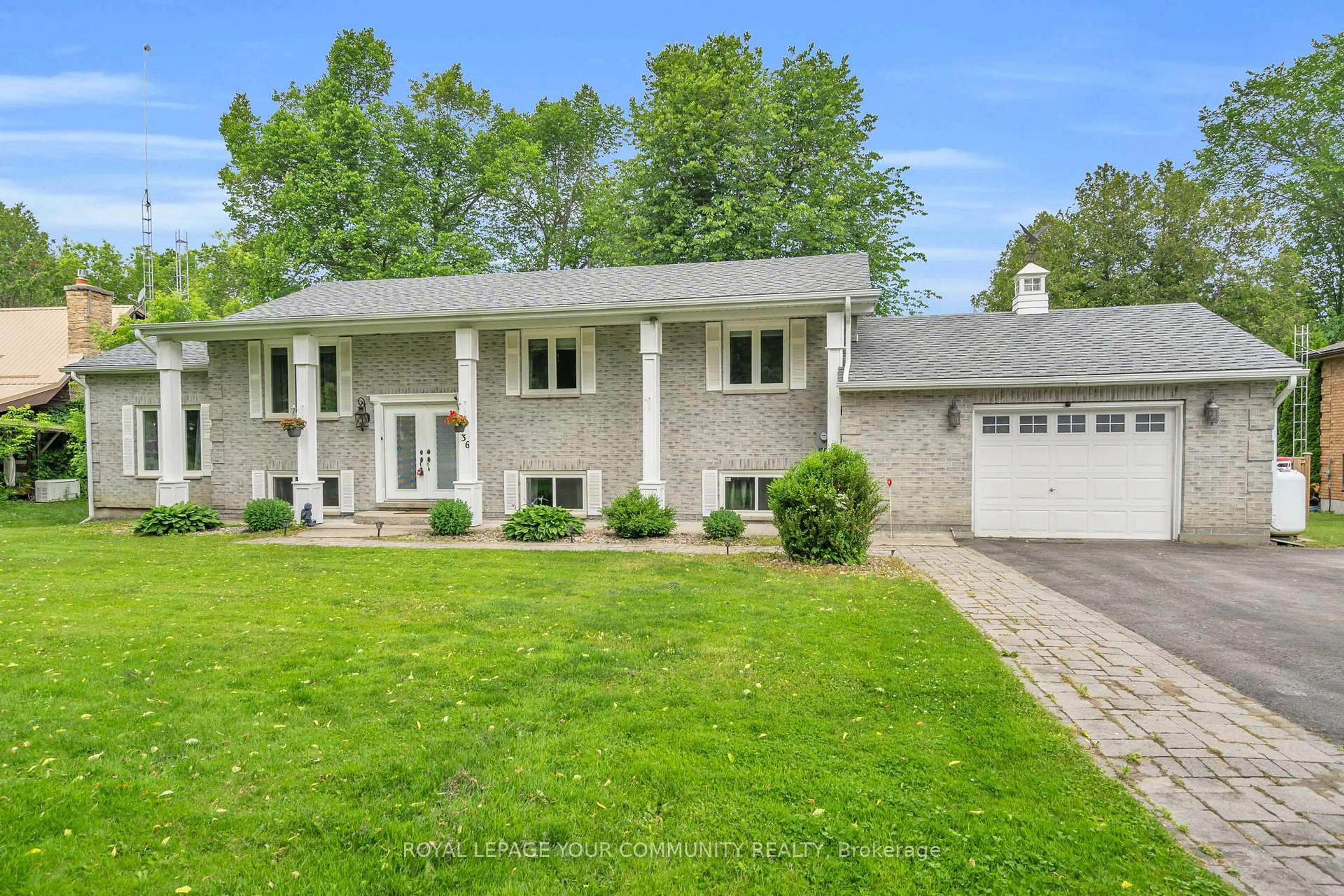 Unknown for 36 York St, Georgina Ontario L0C 1L0