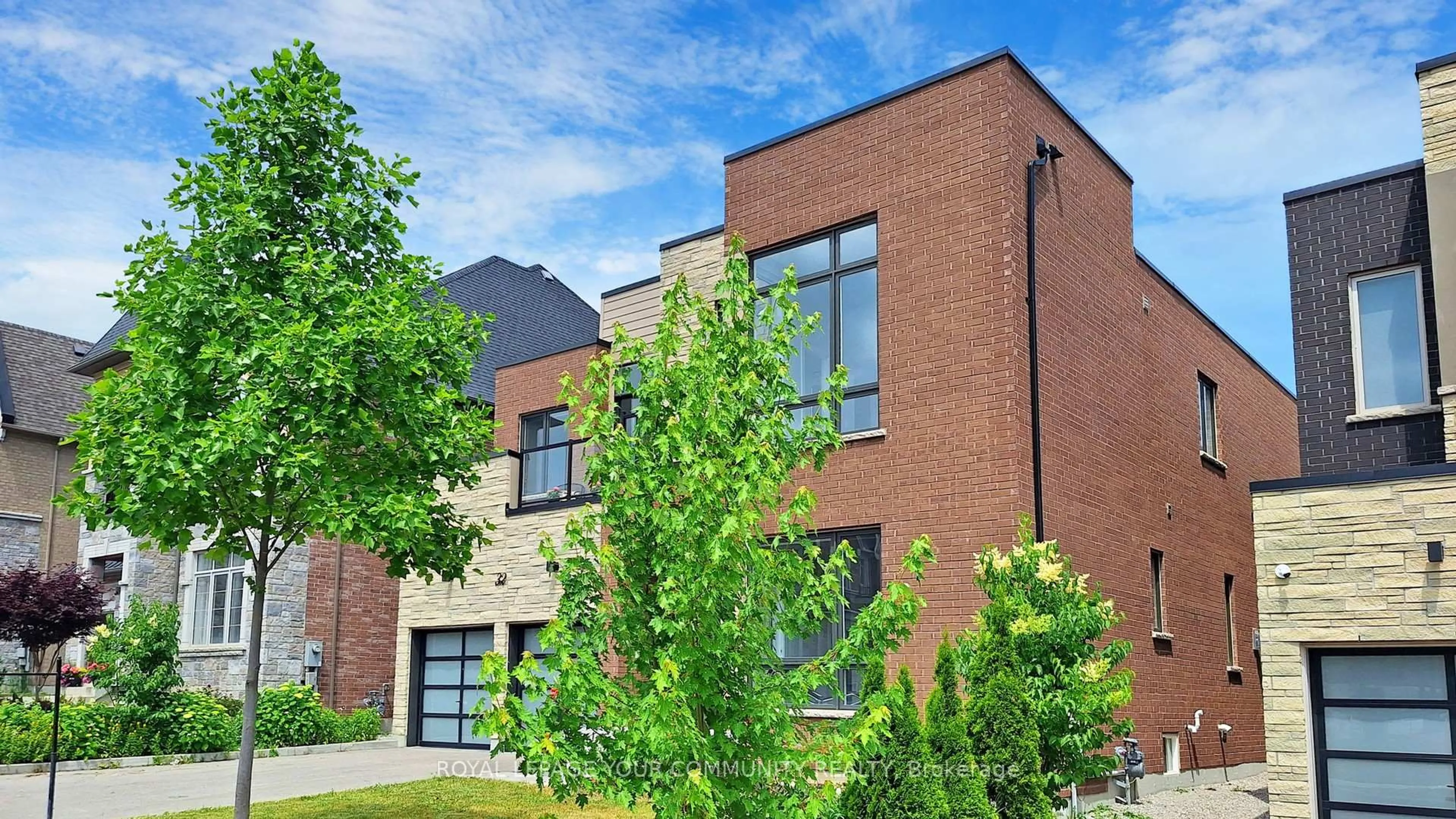 Home with brick exterior material, street for 32 Conger St, Vaughan Ontario L6A 1S2