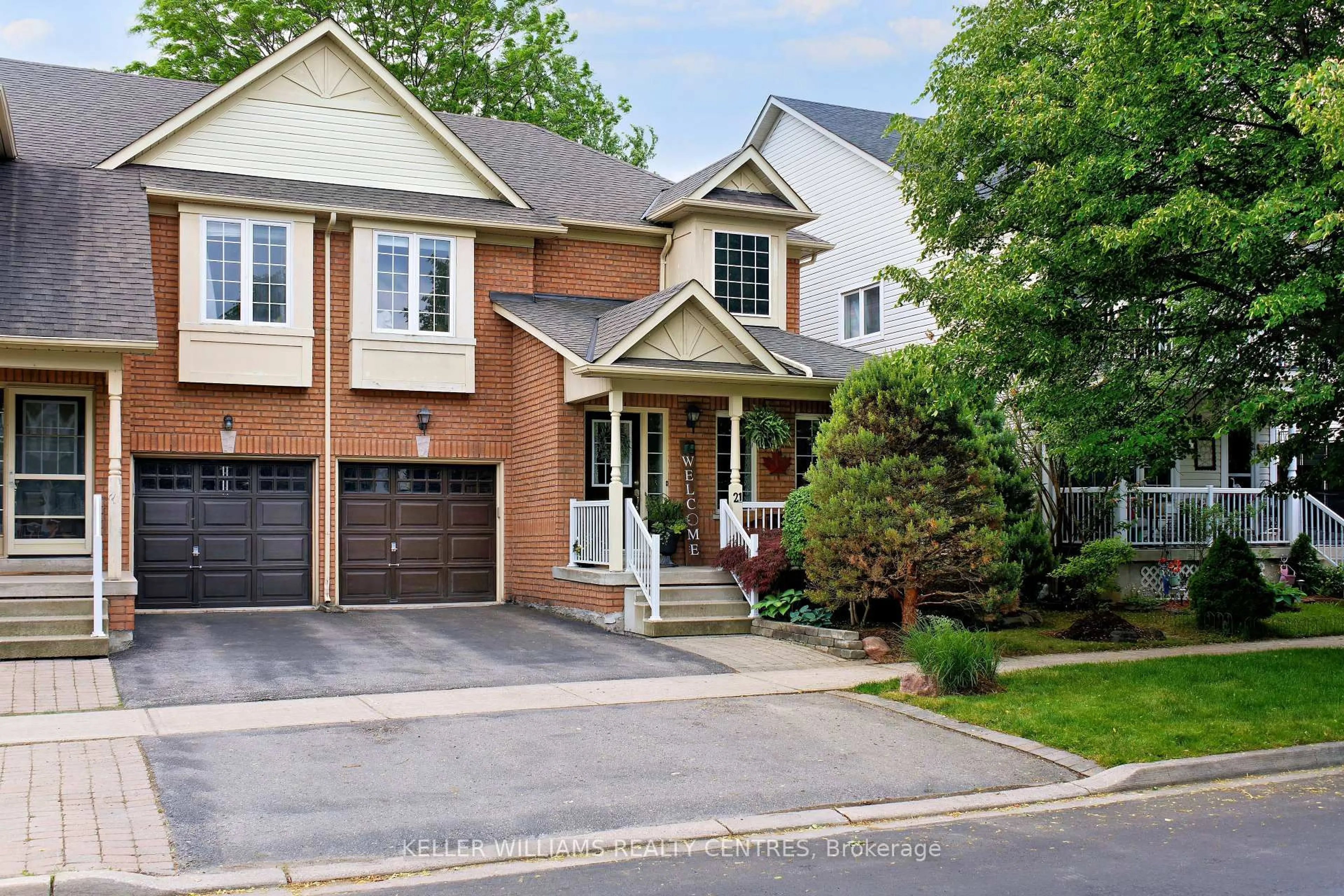 Home with brick exterior material, street for 21 Glasgow Cres, Georgina Ontario L4P 4A9
