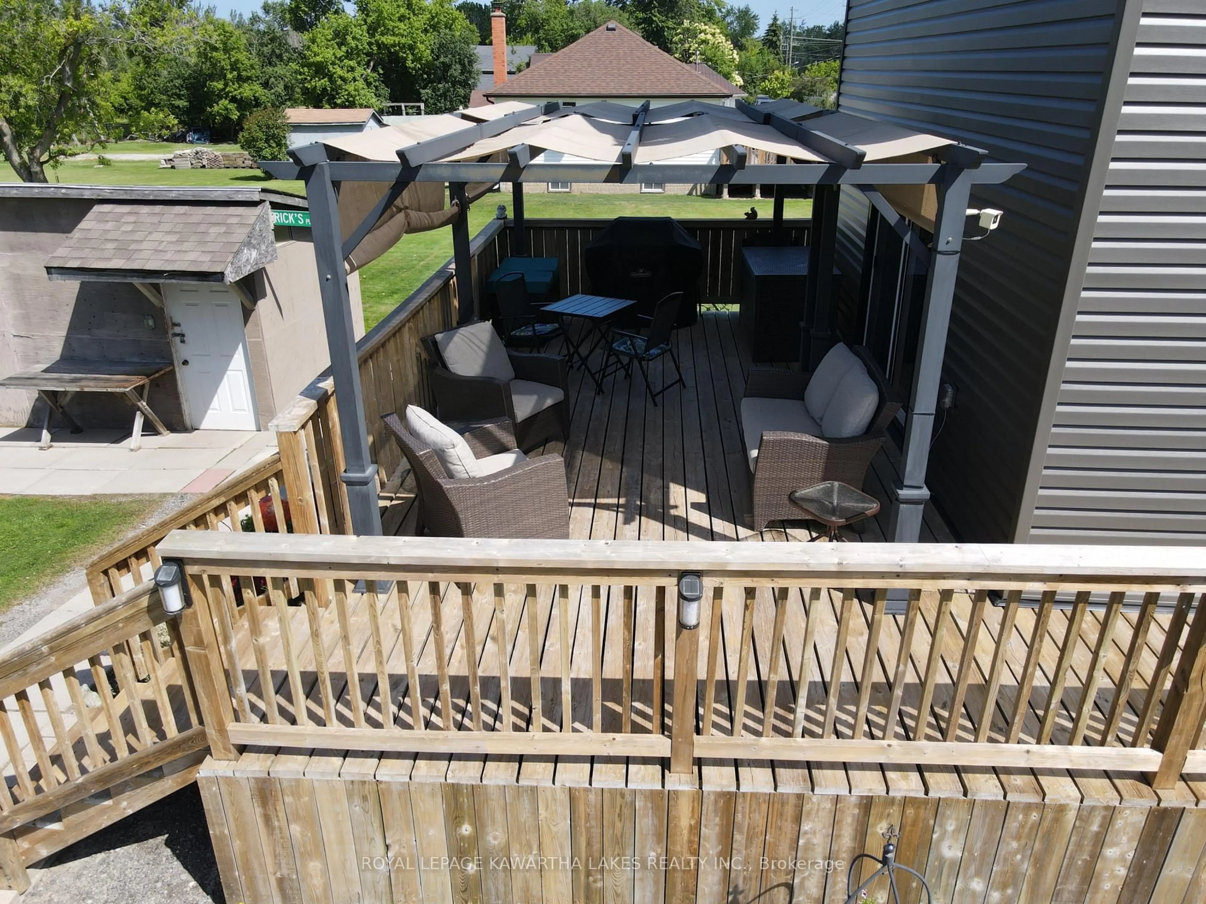 Patio, unknown for 31410 Lake Ridge Rd, Georgina Ontario L0E 1N0