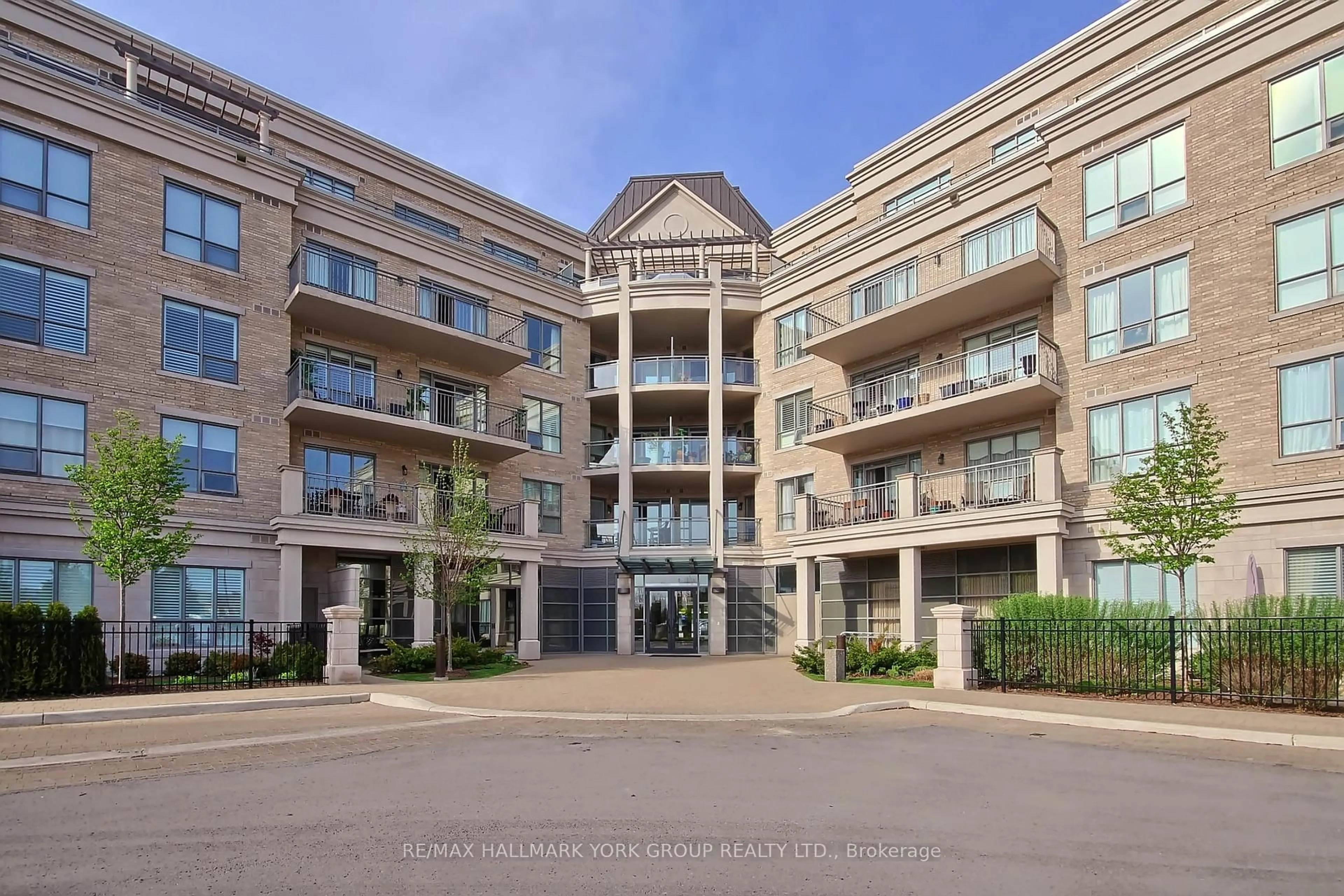 Unknown for 180 John West Way #434, Aurora Ontario L4G 0R3