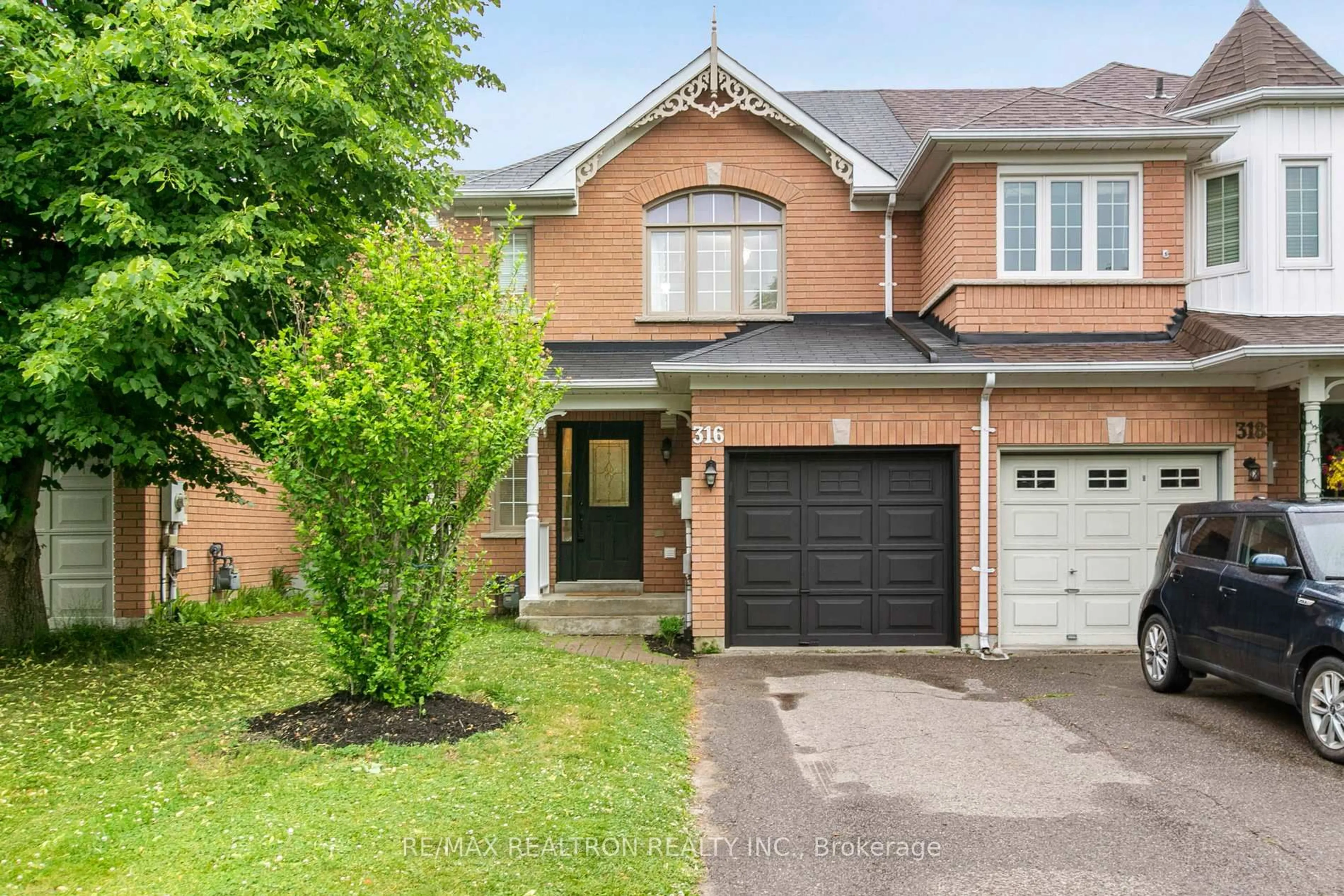 Home with brick exterior material, street for 316 Warner Cres, Newmarket Ontario L3X 2G7