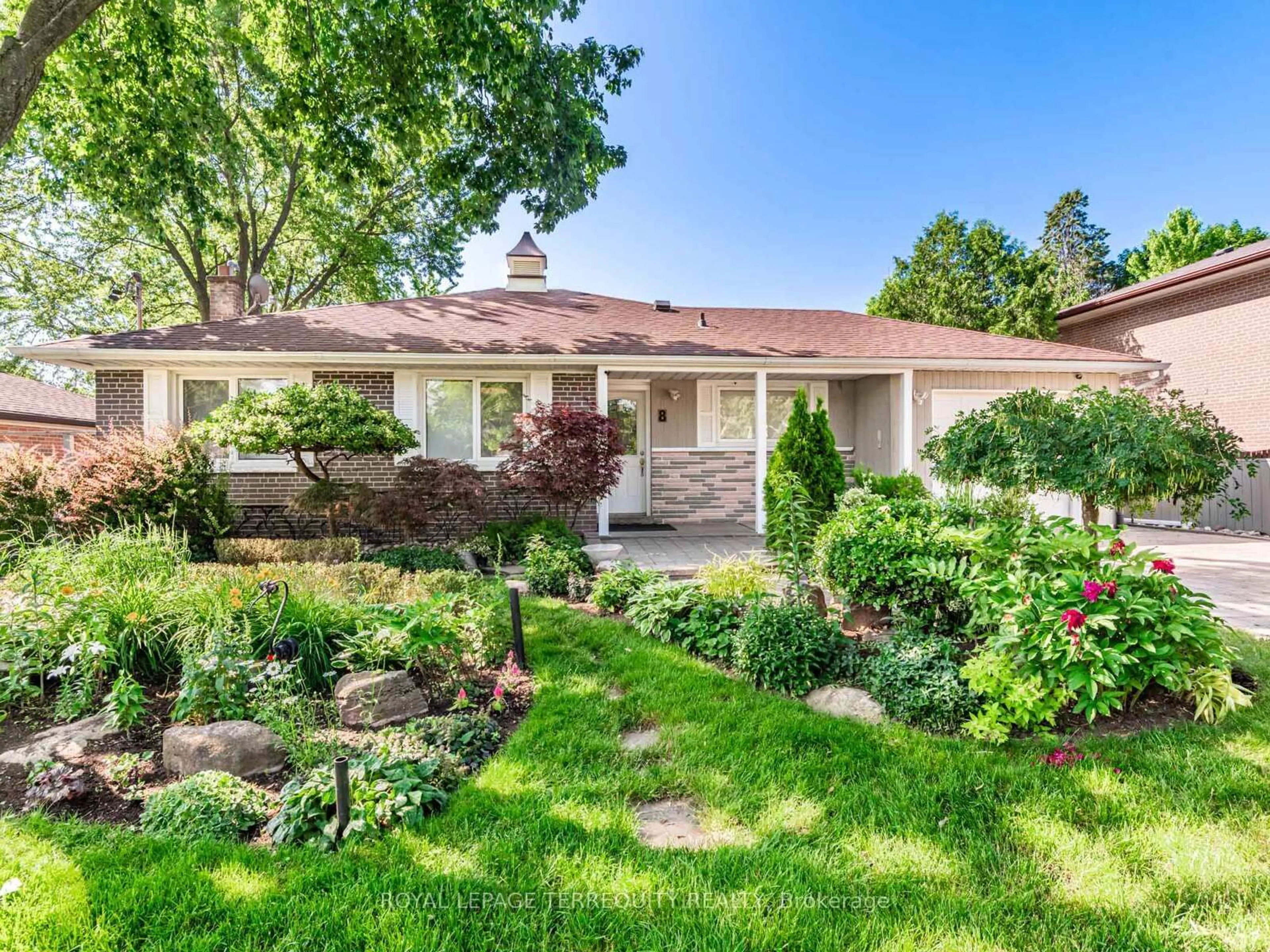 Unknown for 8 Lincoln Green Dr, Markham Ontario L3P 1R5