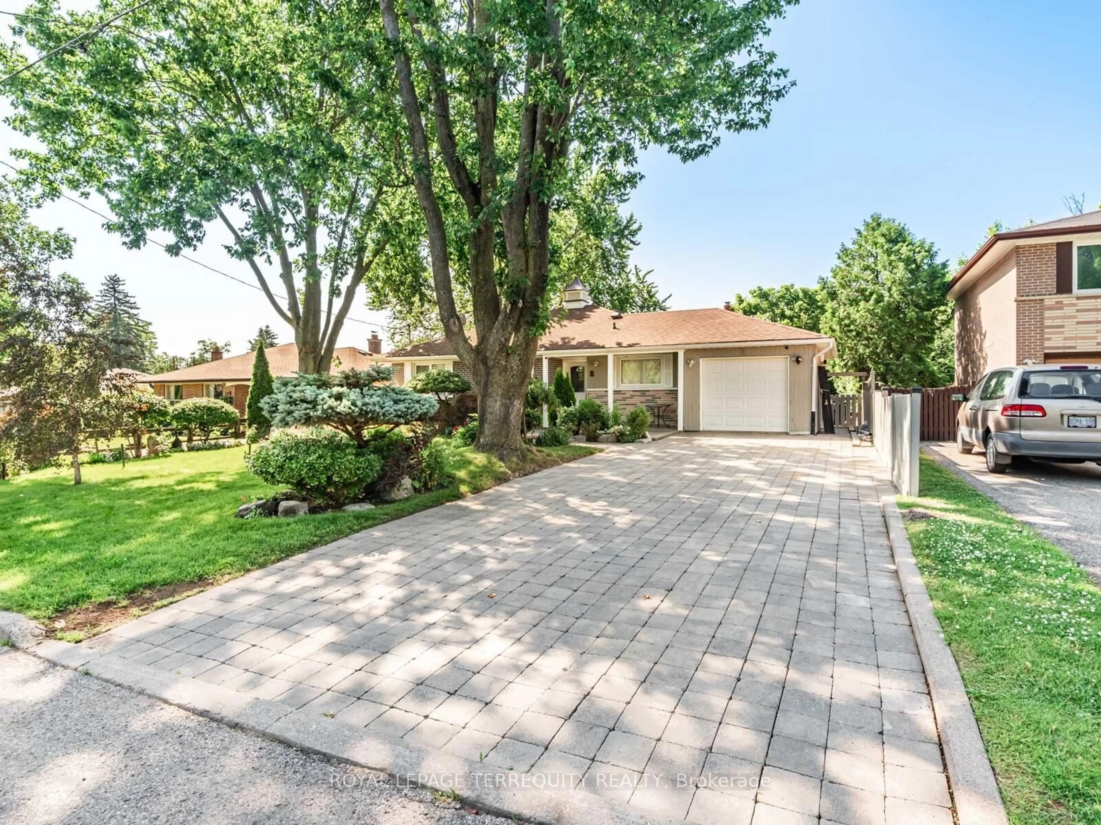 Unknown for 8 Lincoln Green Dr, Markham Ontario L3P 1R5