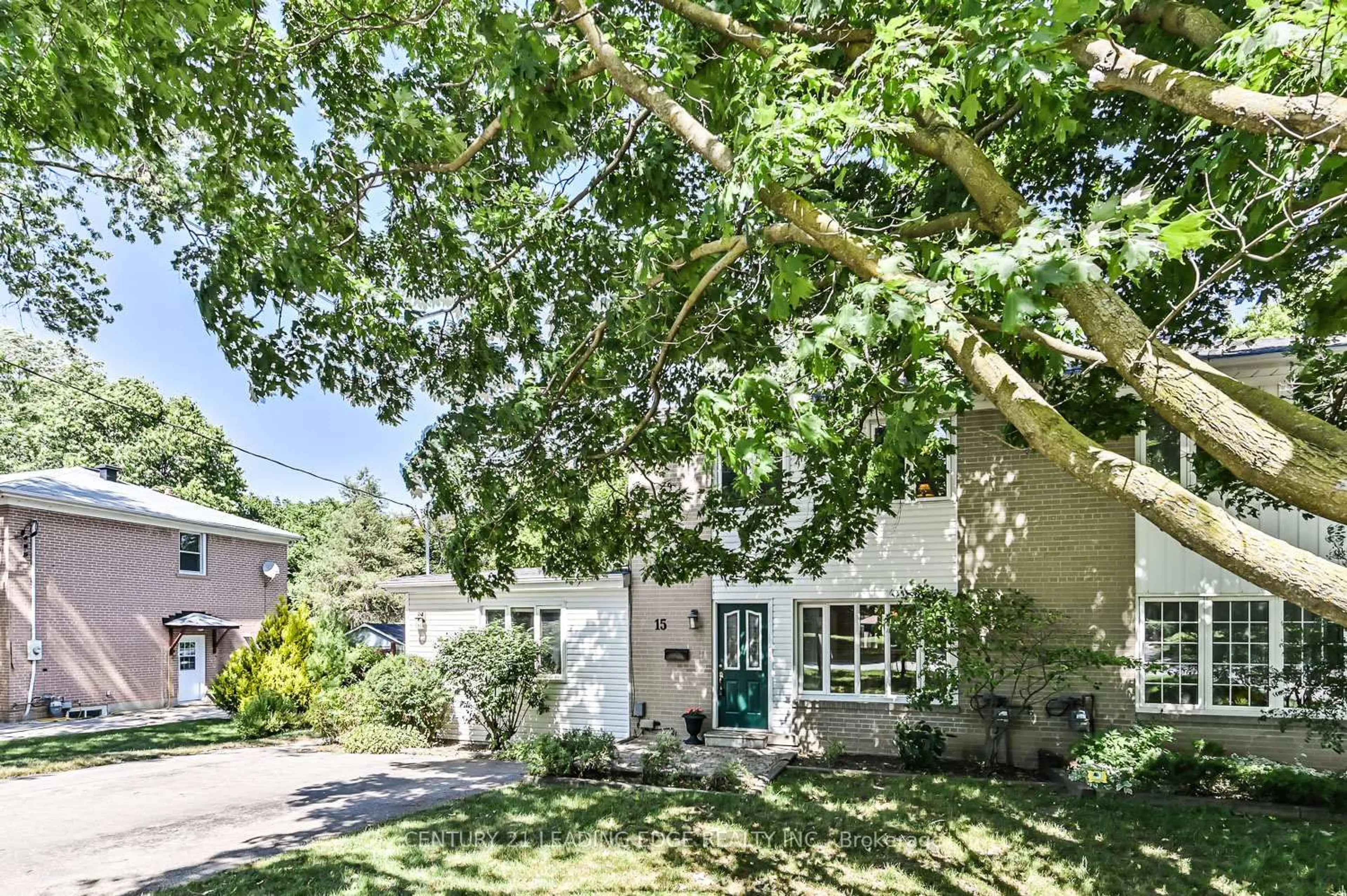 Unknown for 15 Elizabeth St, Markham Ontario L3P 2B3
