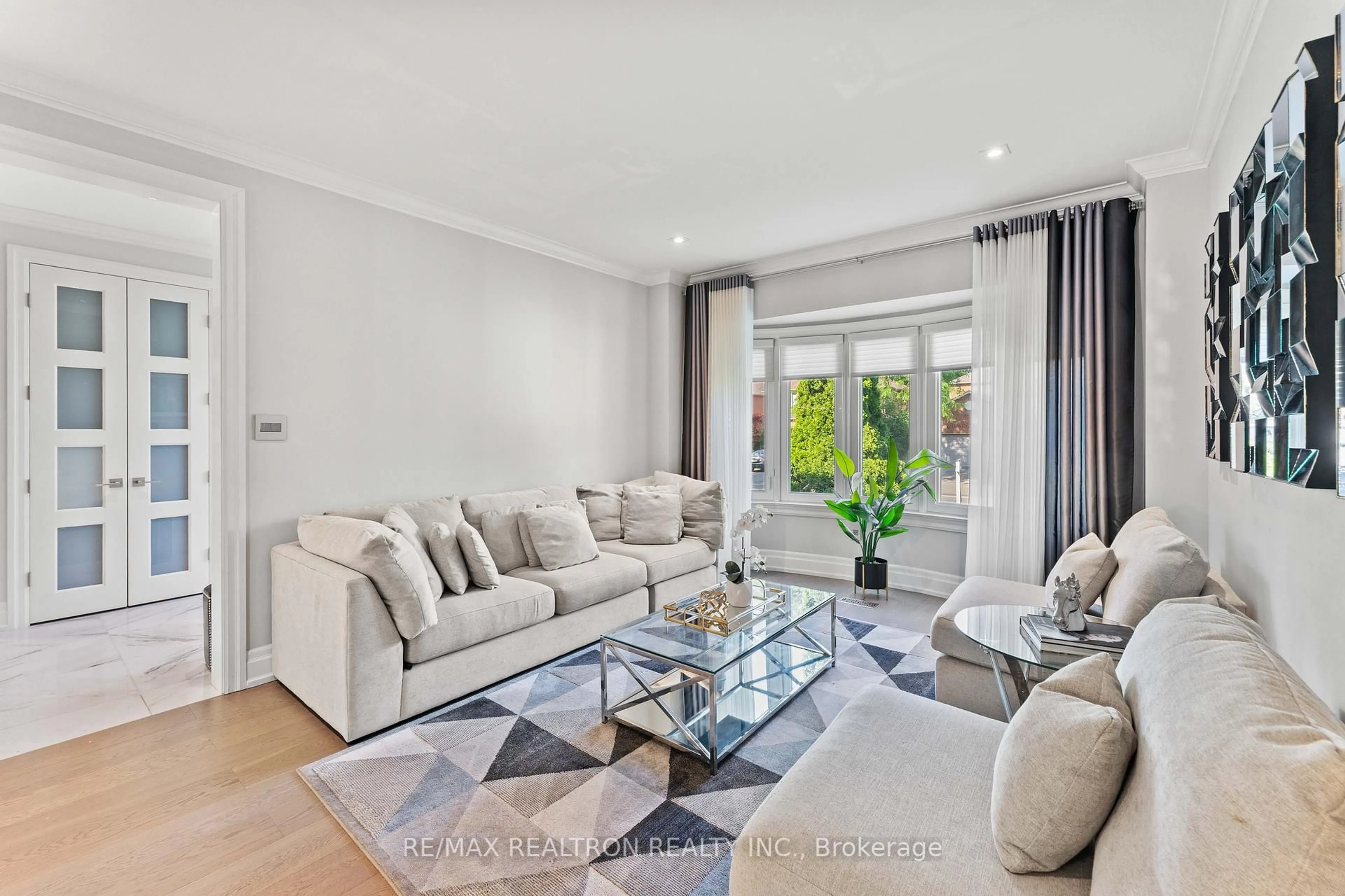 Living room with furniture, unknown for 90 Savoy Cres, Vaughan Ontario L4J 7W3