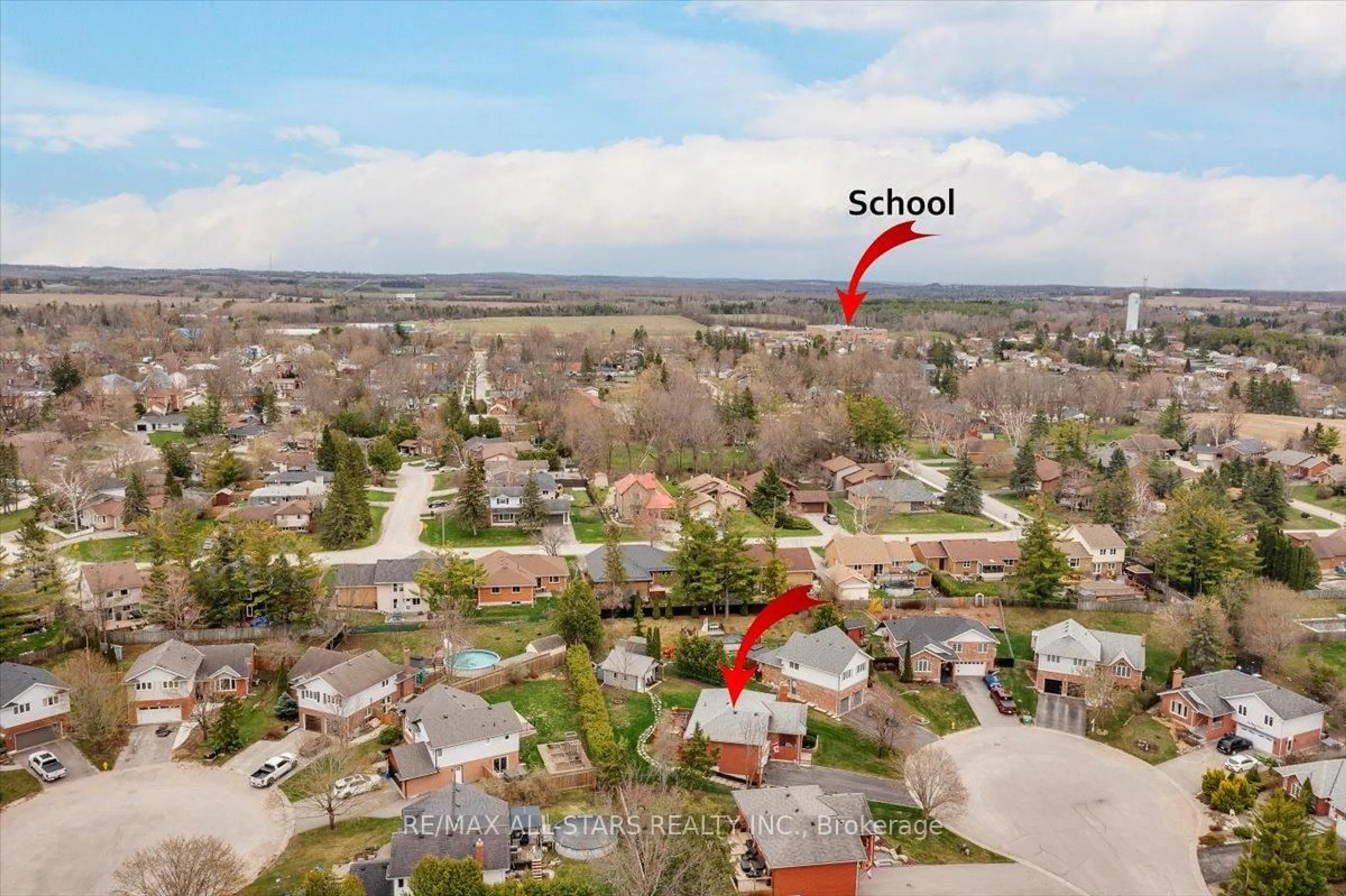 A pic from outside/outdoor area/front of a property/back of a property/a pic from drone, street for 12 David Cres, Brock Ontario L0E 1E0