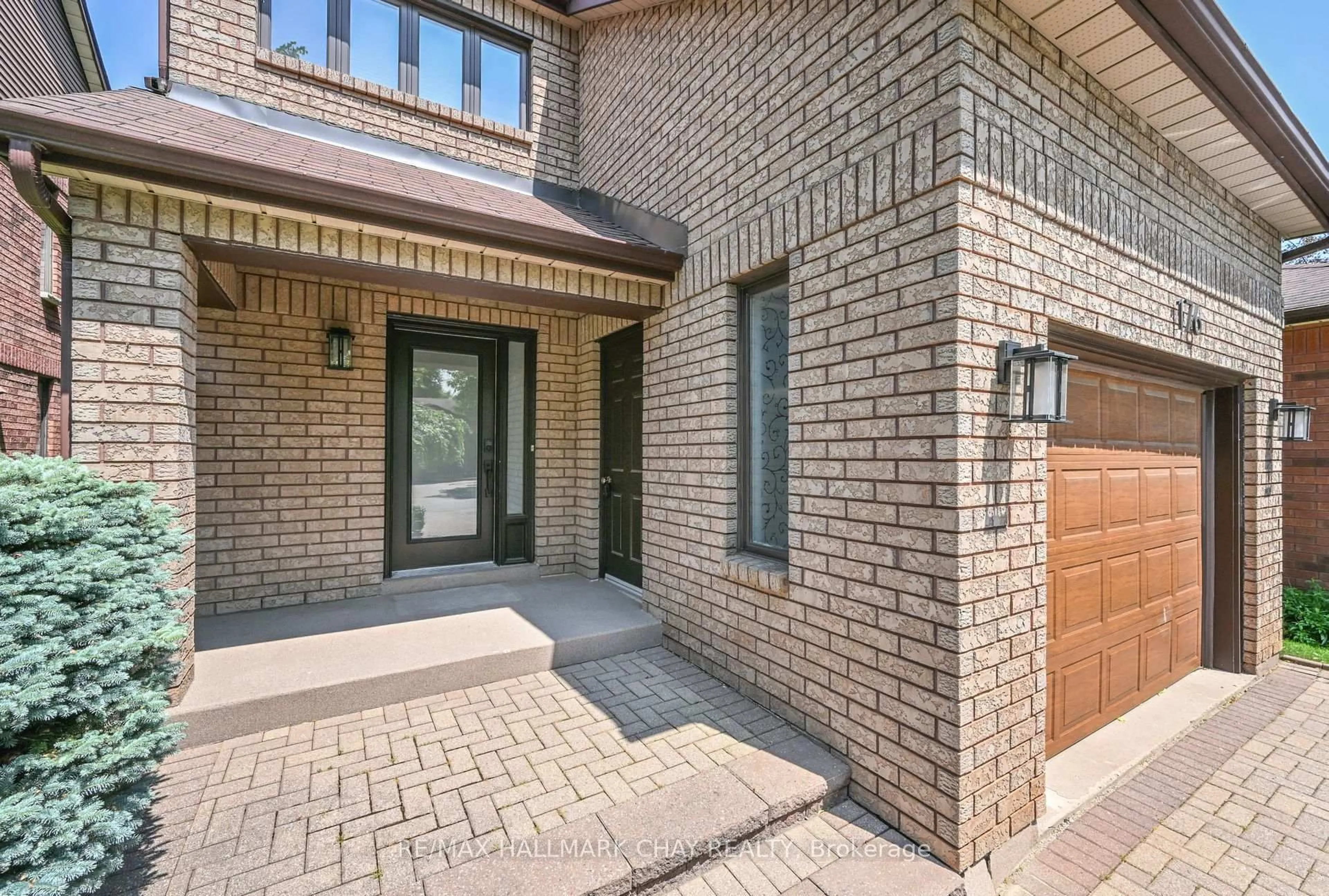 Home with brick exterior material, street for 176 Green Briar Rd, New Tecumseth Ontario L9R 1X9