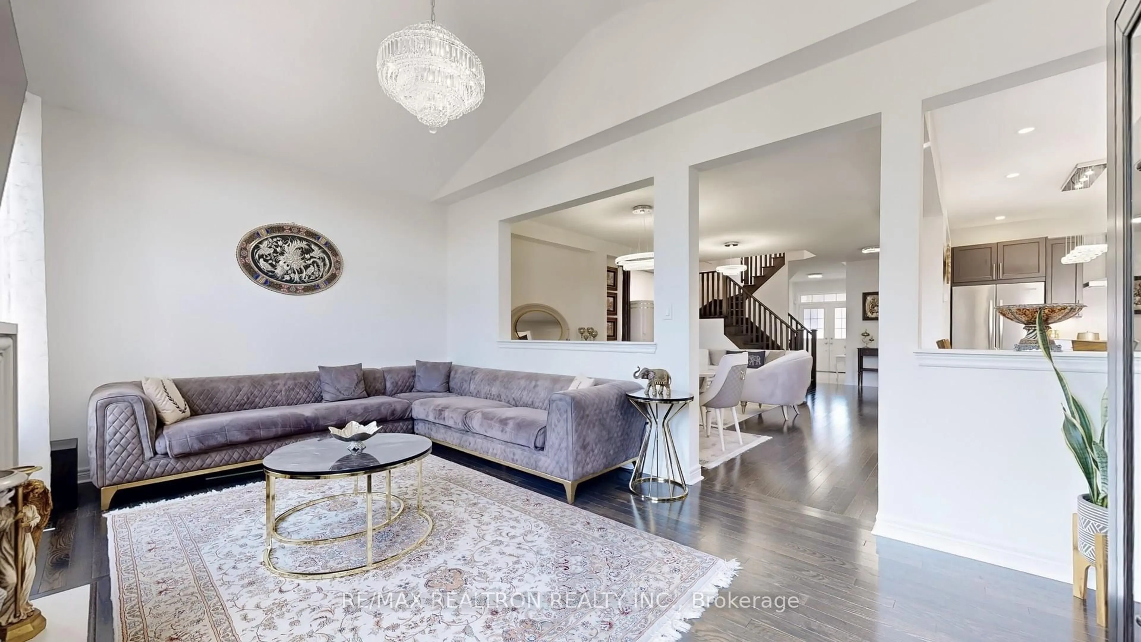 Living room with furniture, unknown for 35 Amberwing Landing, Bradford West Gwillimbury Ontario L3Z 0H9