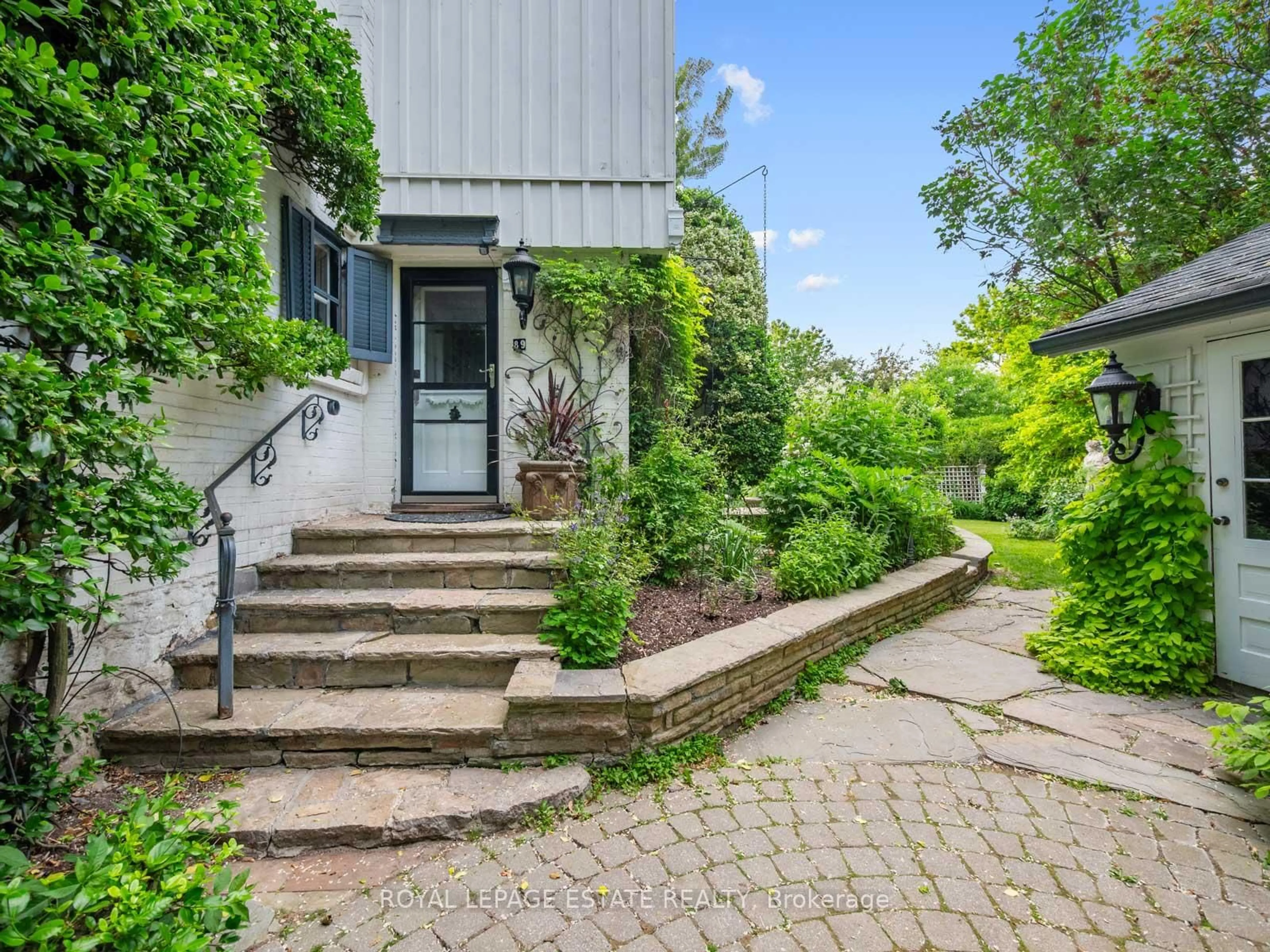 Patio, street for 89 Main St, Markham Ontario L3P 1L6