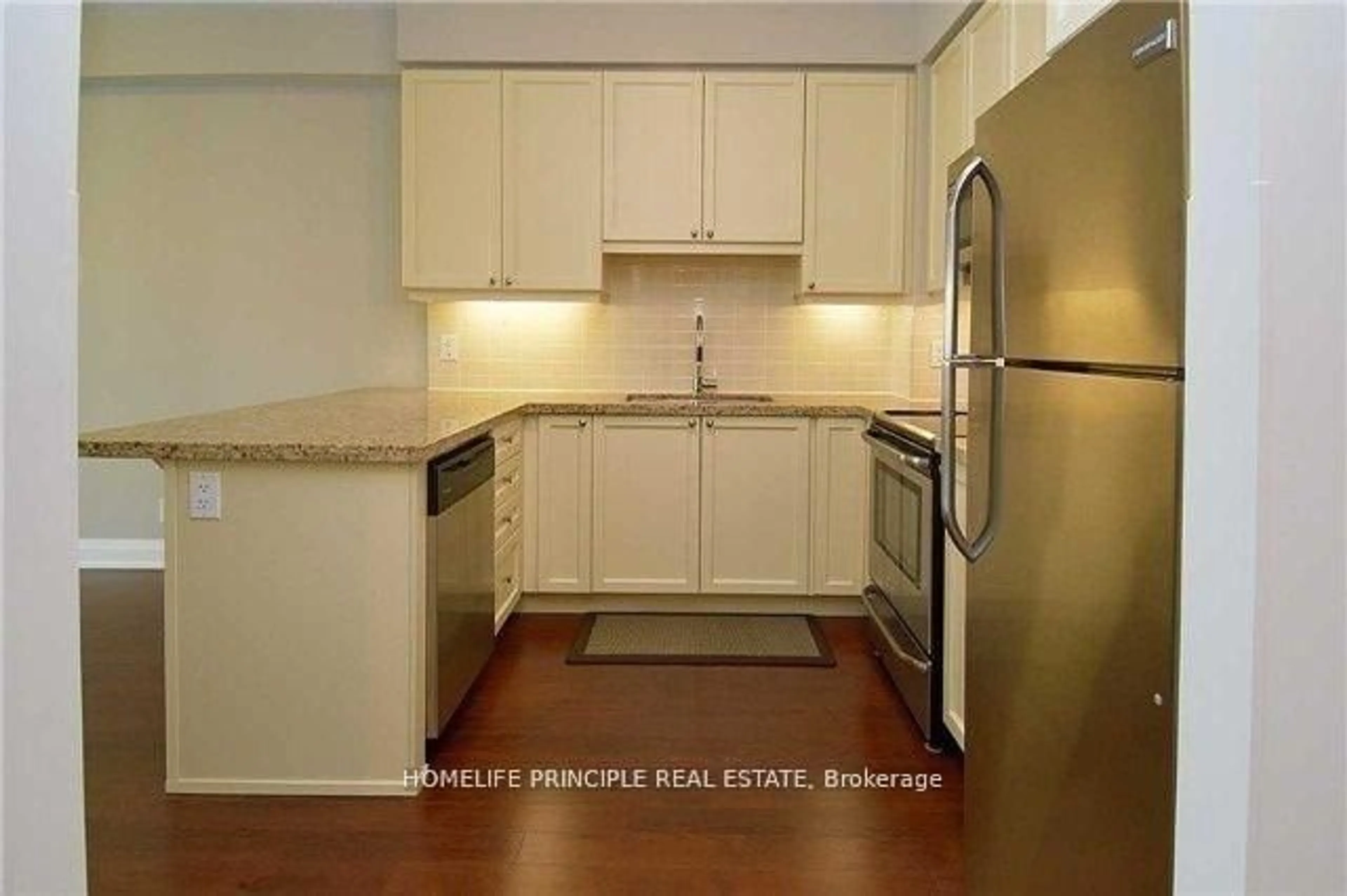 Standard kitchen, unknown for 12 Woodstream Blvd #712, Vaughan Ontario L4L 8C3