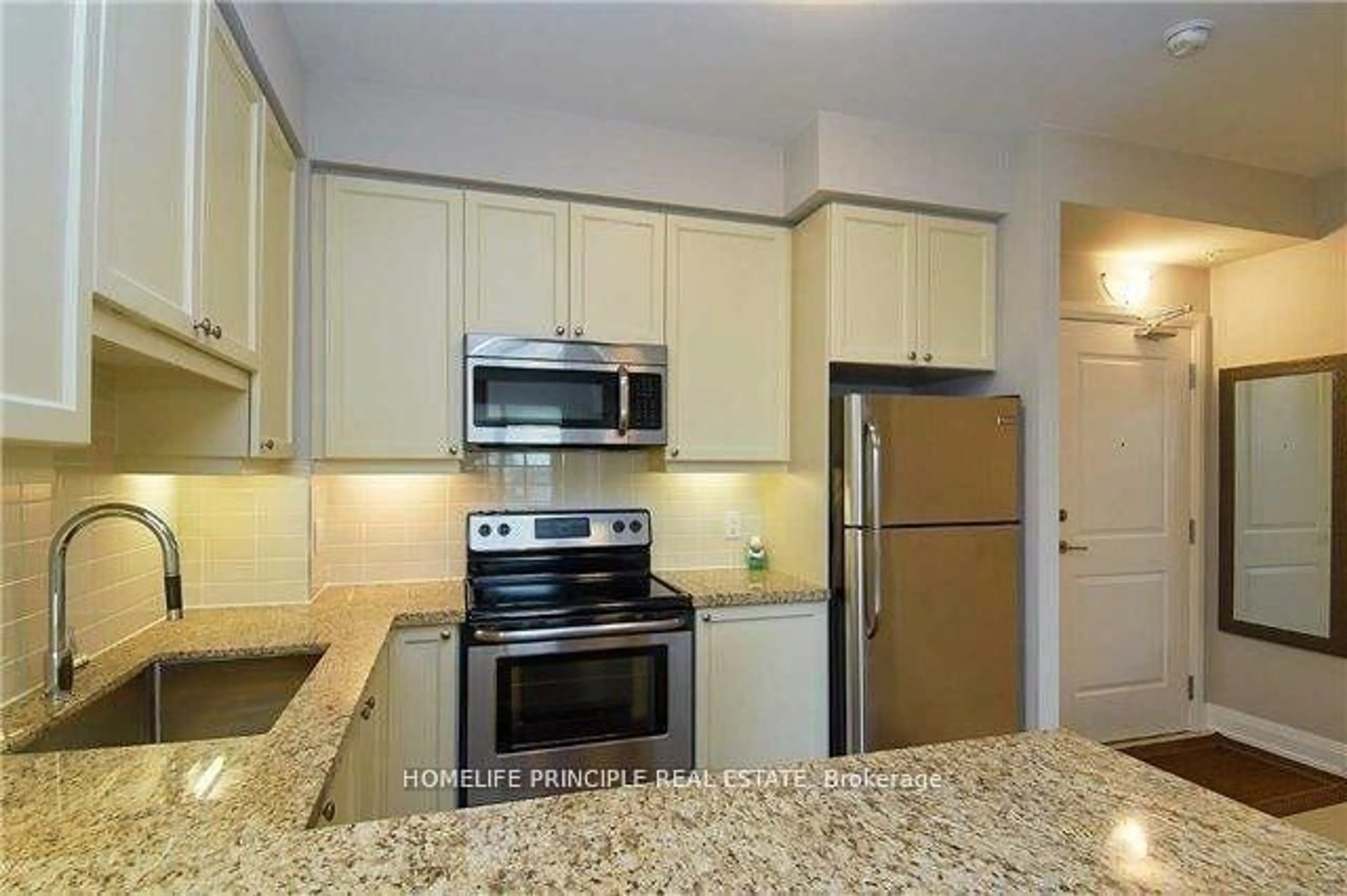 Standard kitchen, unknown for 12 Woodstream Blvd #712, Vaughan Ontario L4L 8C3